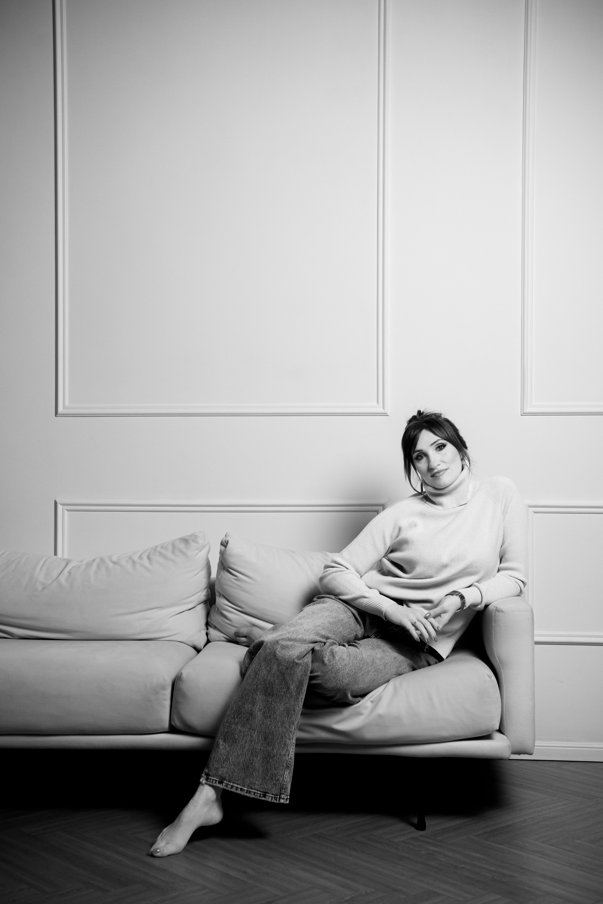 Индивидуальная фотосессия для девушки в студии Волгоград. Фотограф в Волгограде и Волжском Александр Горбань