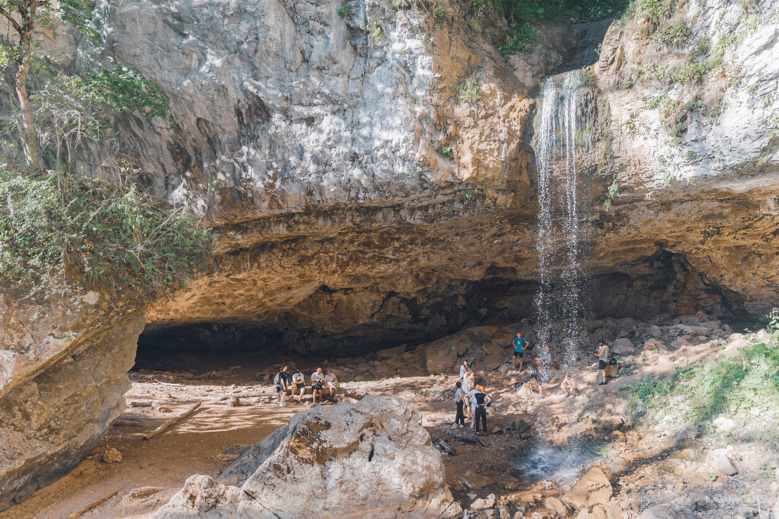 Поход на Орлиную полку + Университетский водопад с командой Мадьяр 15.08.24. Репортажный фотограф в Краснодаре Рындин Дмитрий
