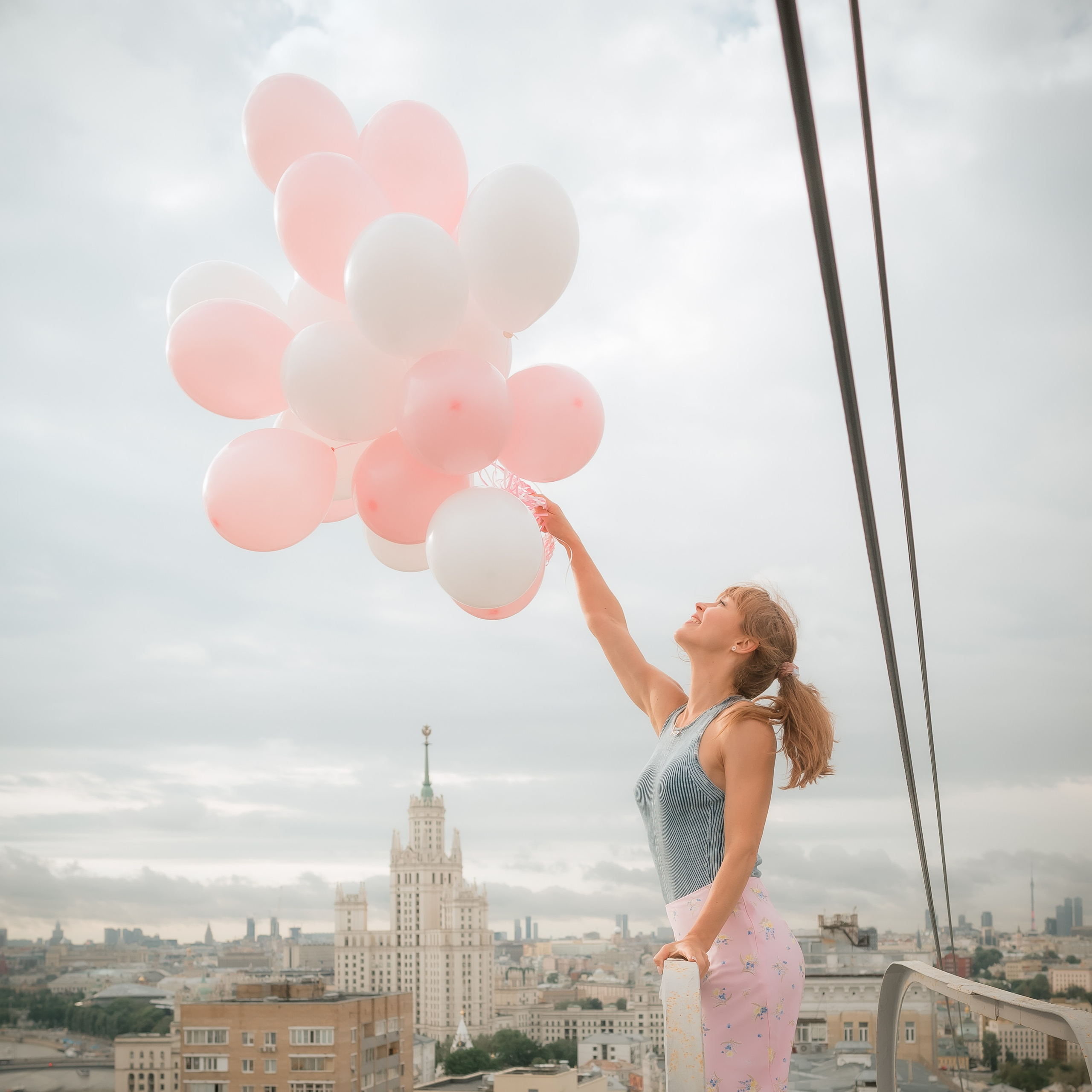 Шары и Крыша. Фотограф Карина Шарова Москва