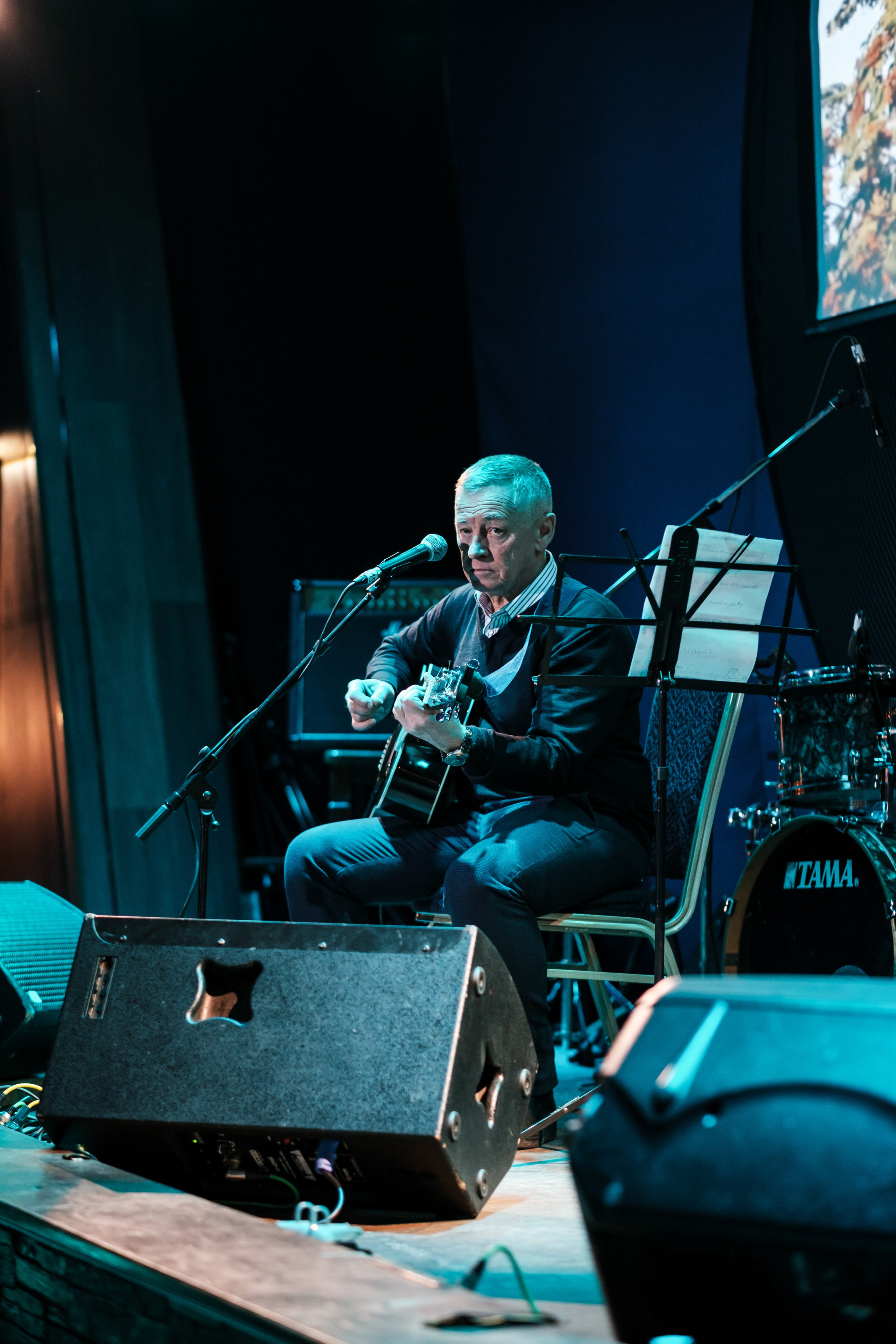 Вадим Захаров, автор и исполнитель песен об авиации