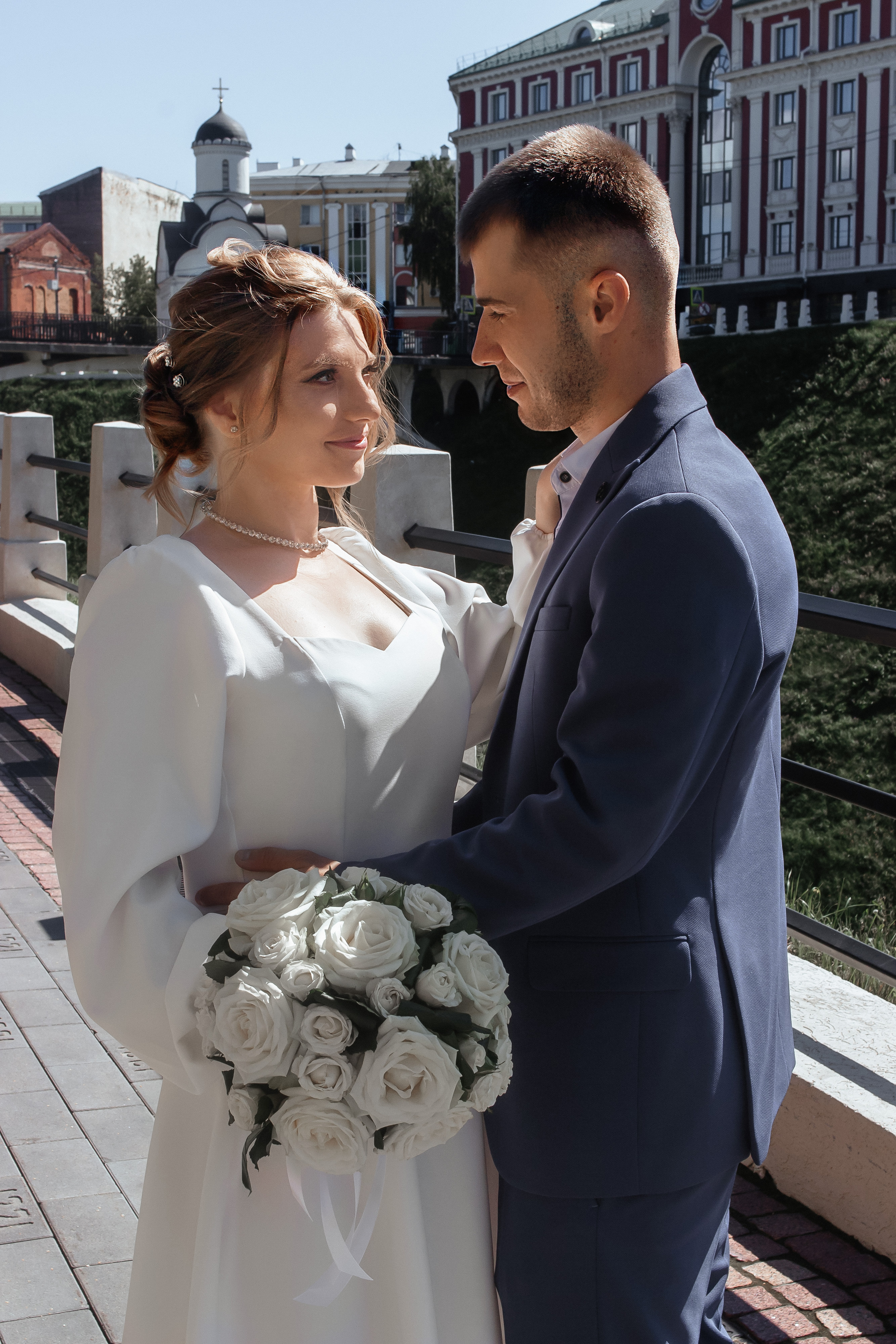 Свадебная прогулка около Нижегородского кремля. Свадебный фотограф и фотограф Love-Store в Нижнем Новгороде Анастасия