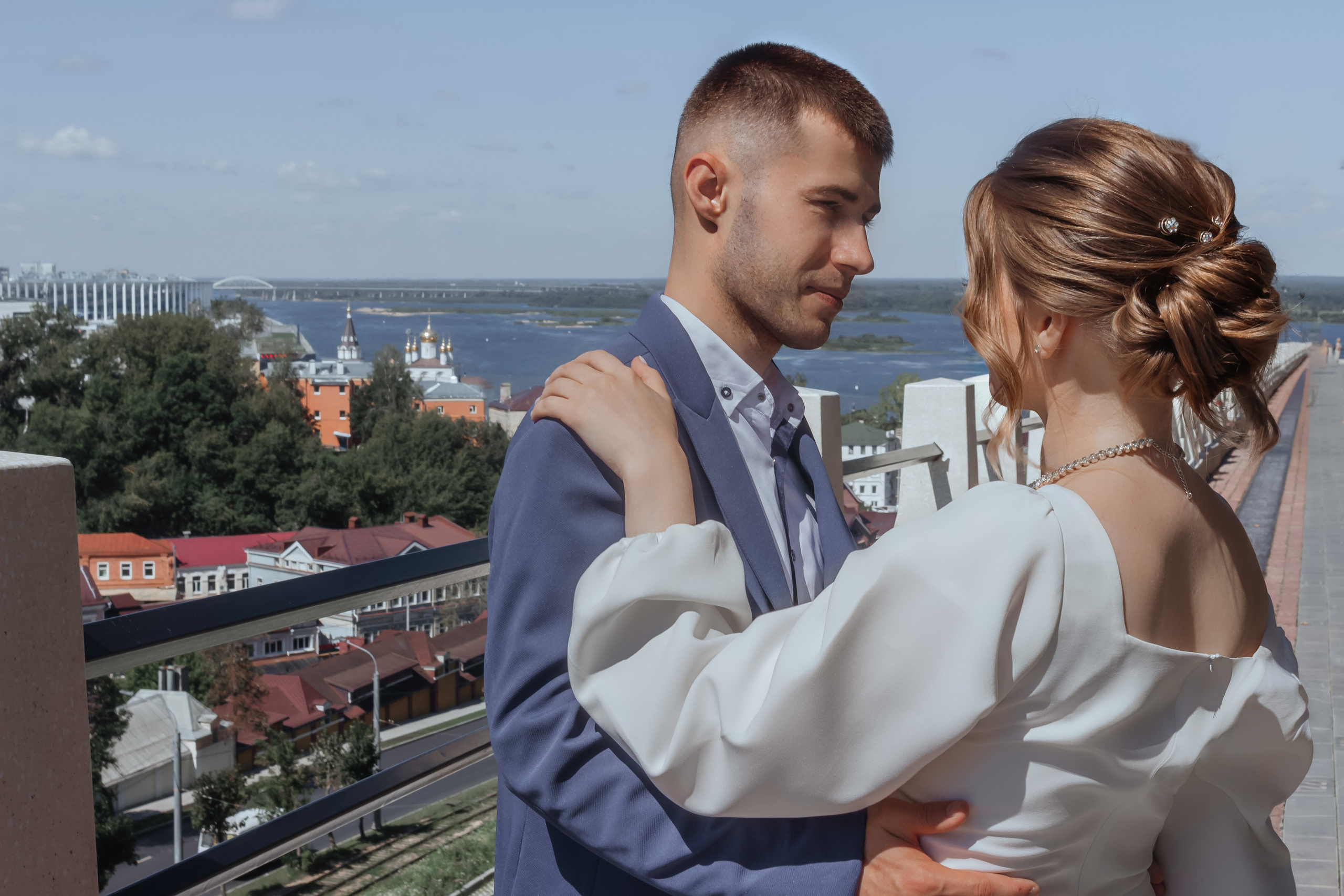 Свадебная прогулка около Нижегородского кремля. Свадебный фотограф и фотограф Love-Store в Нижнем Новгороде Анастасия