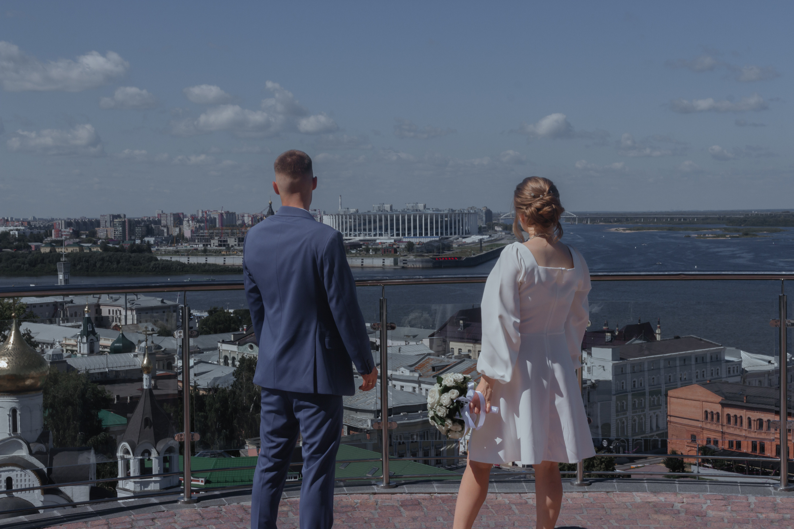 Свадебная прогулка около Нижегородского кремля. Свадебный фотограф и фотограф Love-Store в Нижнем Новгороде Анастасия