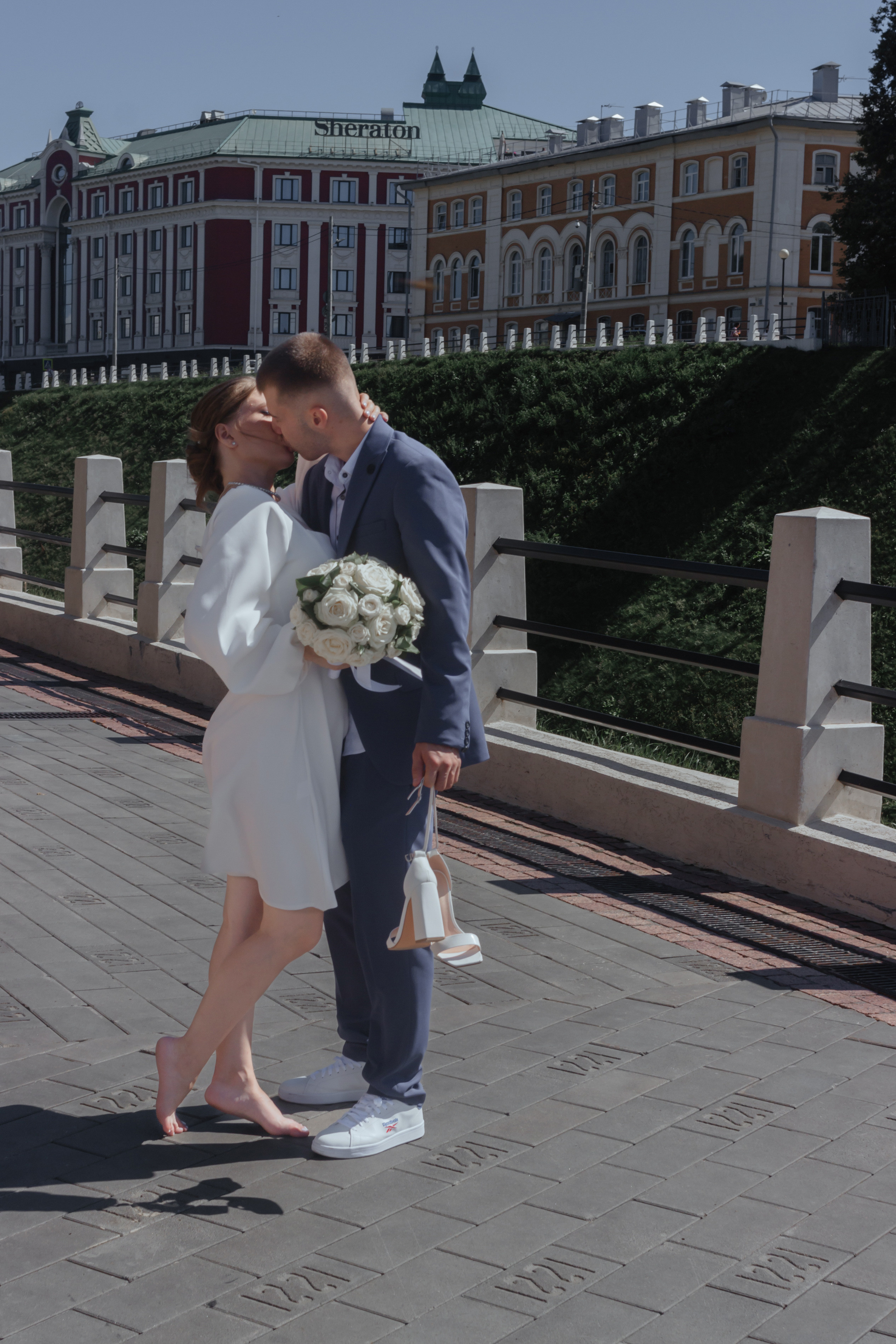 Свадебная прогулка около Нижегородского кремля. Свадебный фотограф и фотограф Love-Store в Нижнем Новгороде Анастасия