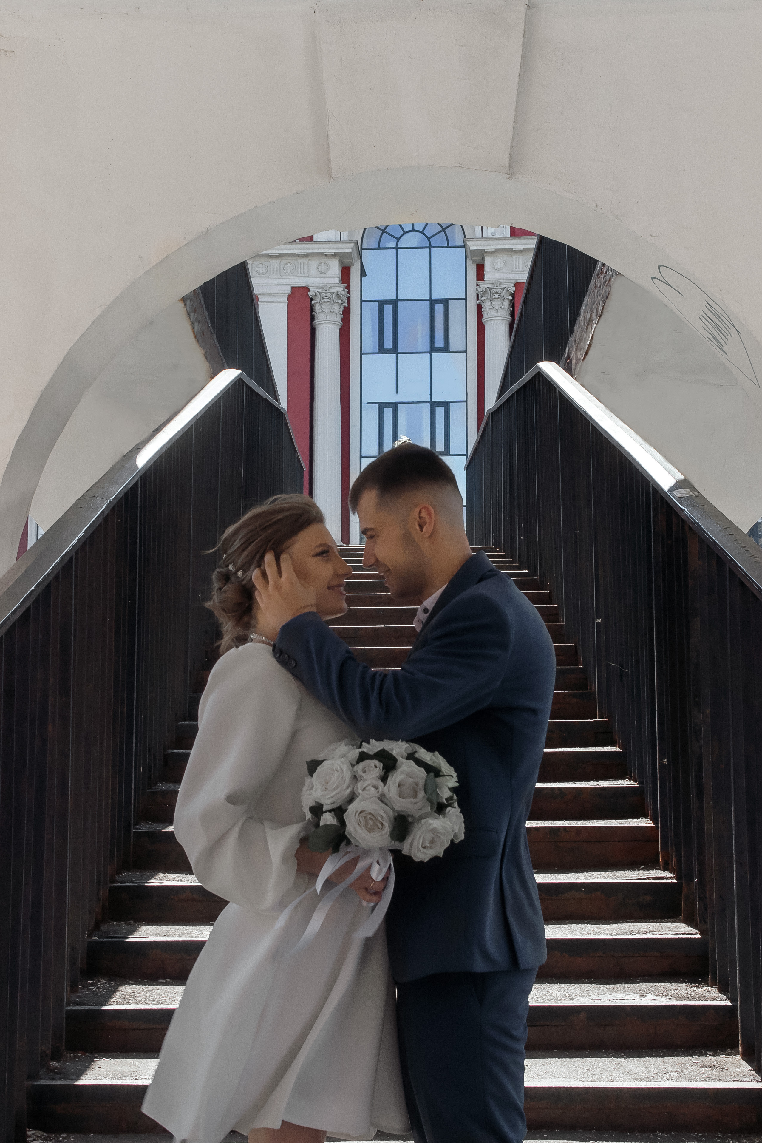 Свадебная прогулка около Нижегородского кремля. Свадебный фотограф и фотограф Love-Store в Нижнем Новгороде Анастасия