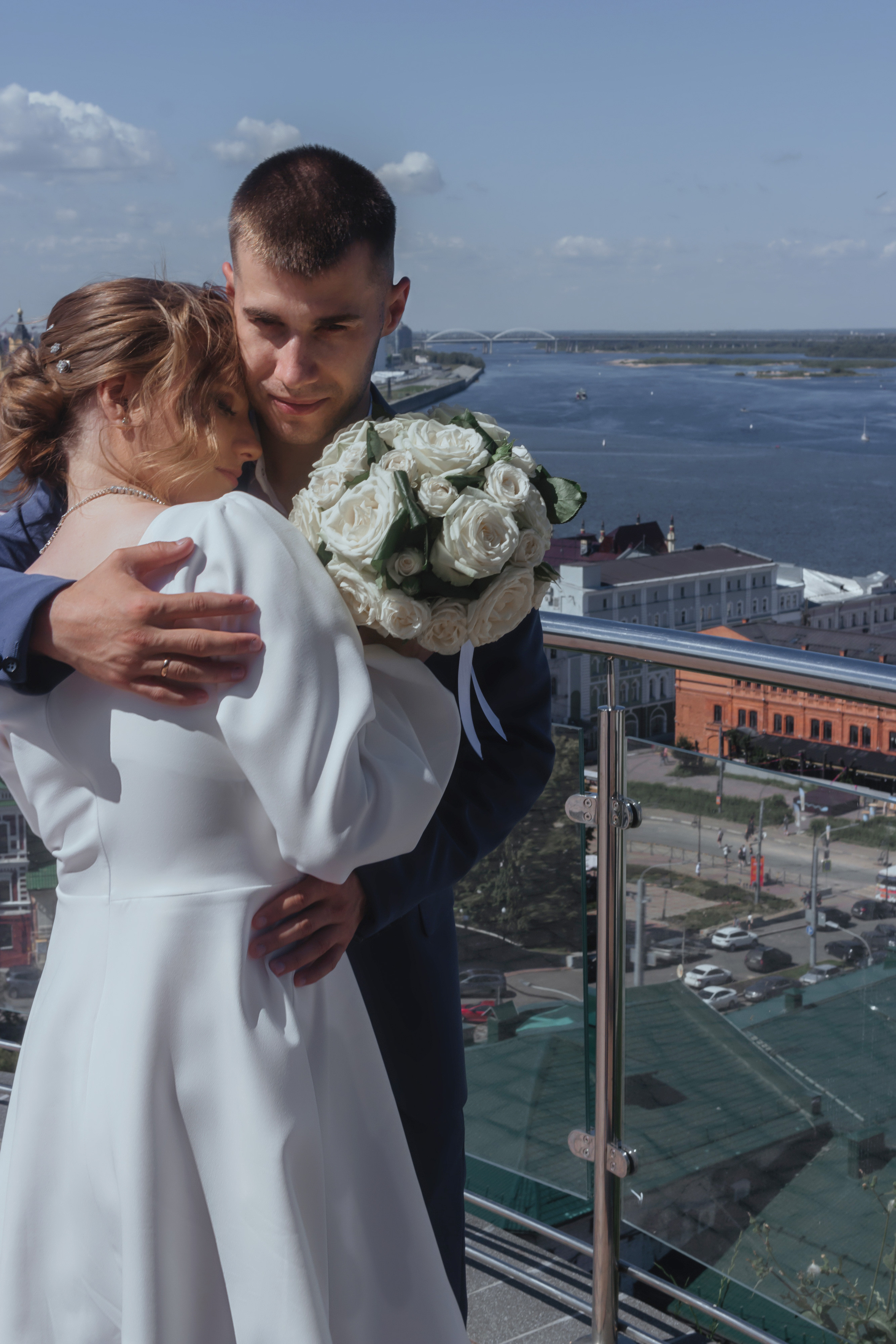 Свадебная прогулка около Нижегородского кремля. Свадебный фотограф и фотограф Love-Store в Нижнем Новгороде Анастасия