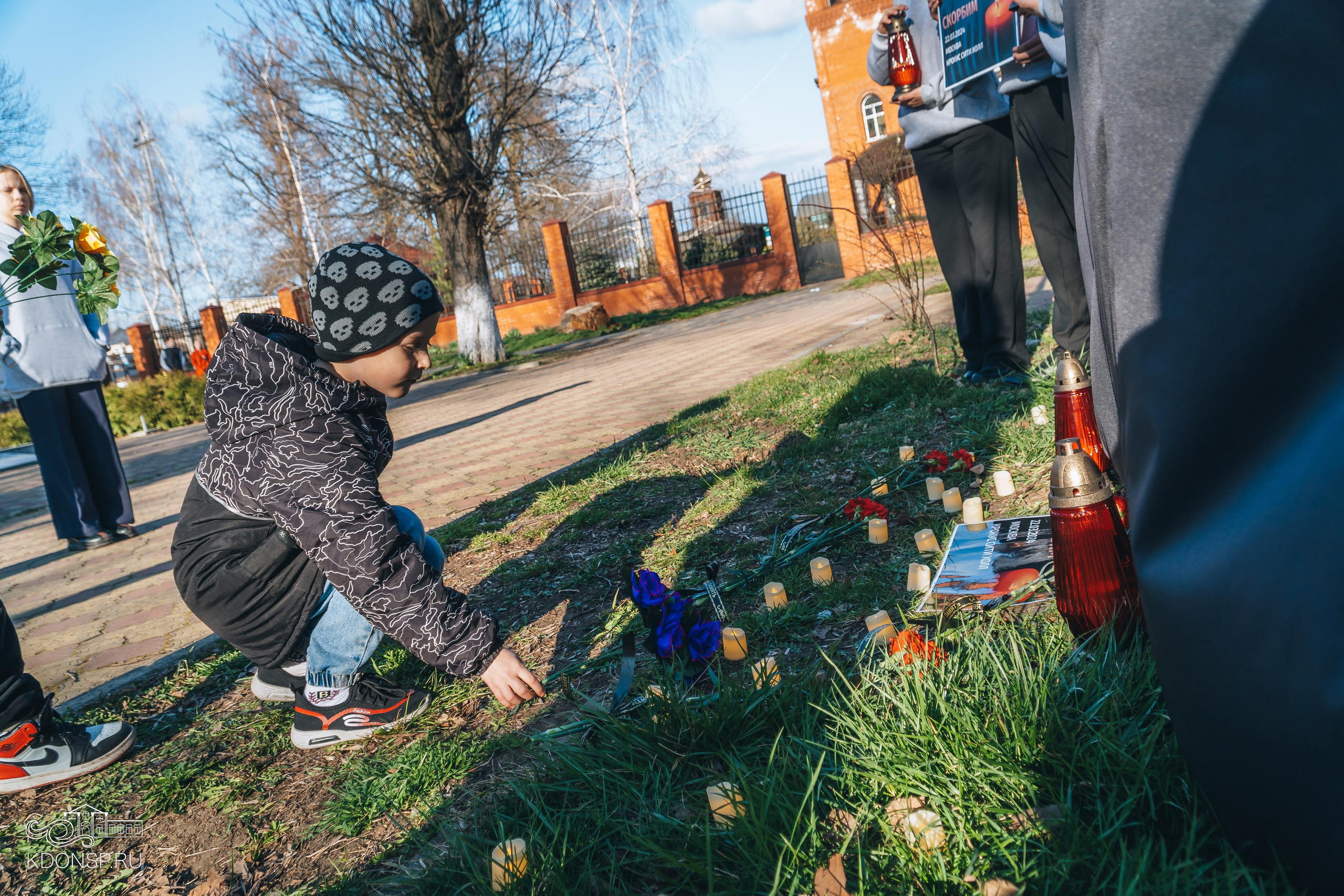 Акция памяти «Крокус сити холл». Новотитаровский Дом культуры