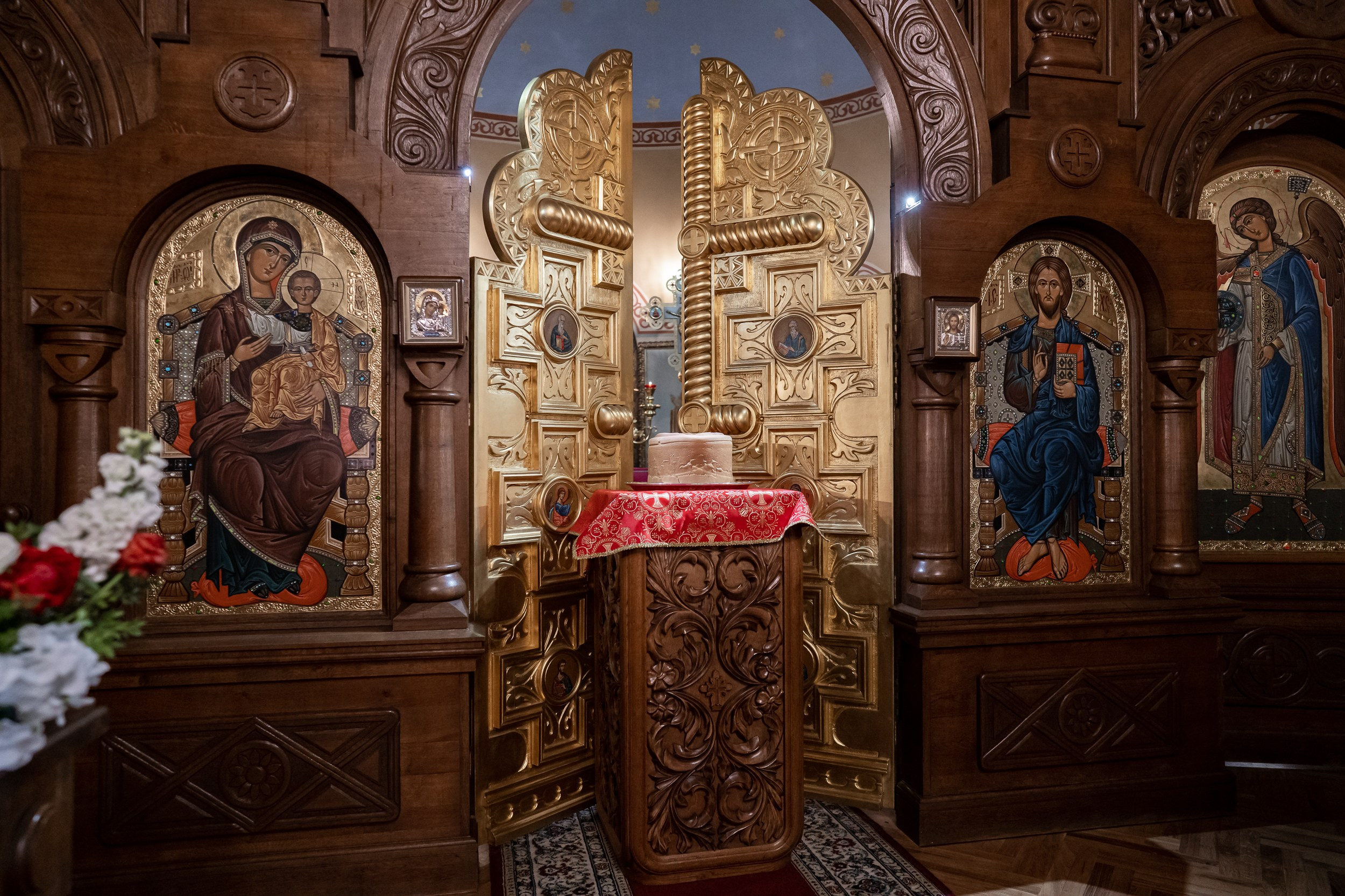 Престольный праздник в храме Воскресения Христова (Форосская церковь). Церковный фотограф Севастополь
