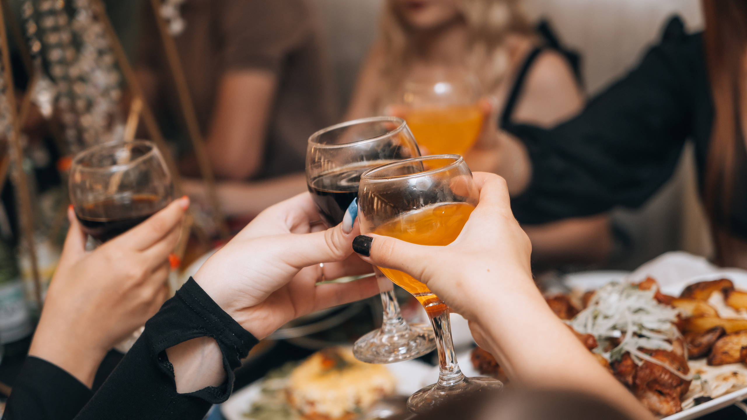 Свадьбы, дни рождения и банкеты. Фотограф и видеограф в Новотитаровской и Краснодаре — Олег Ананко