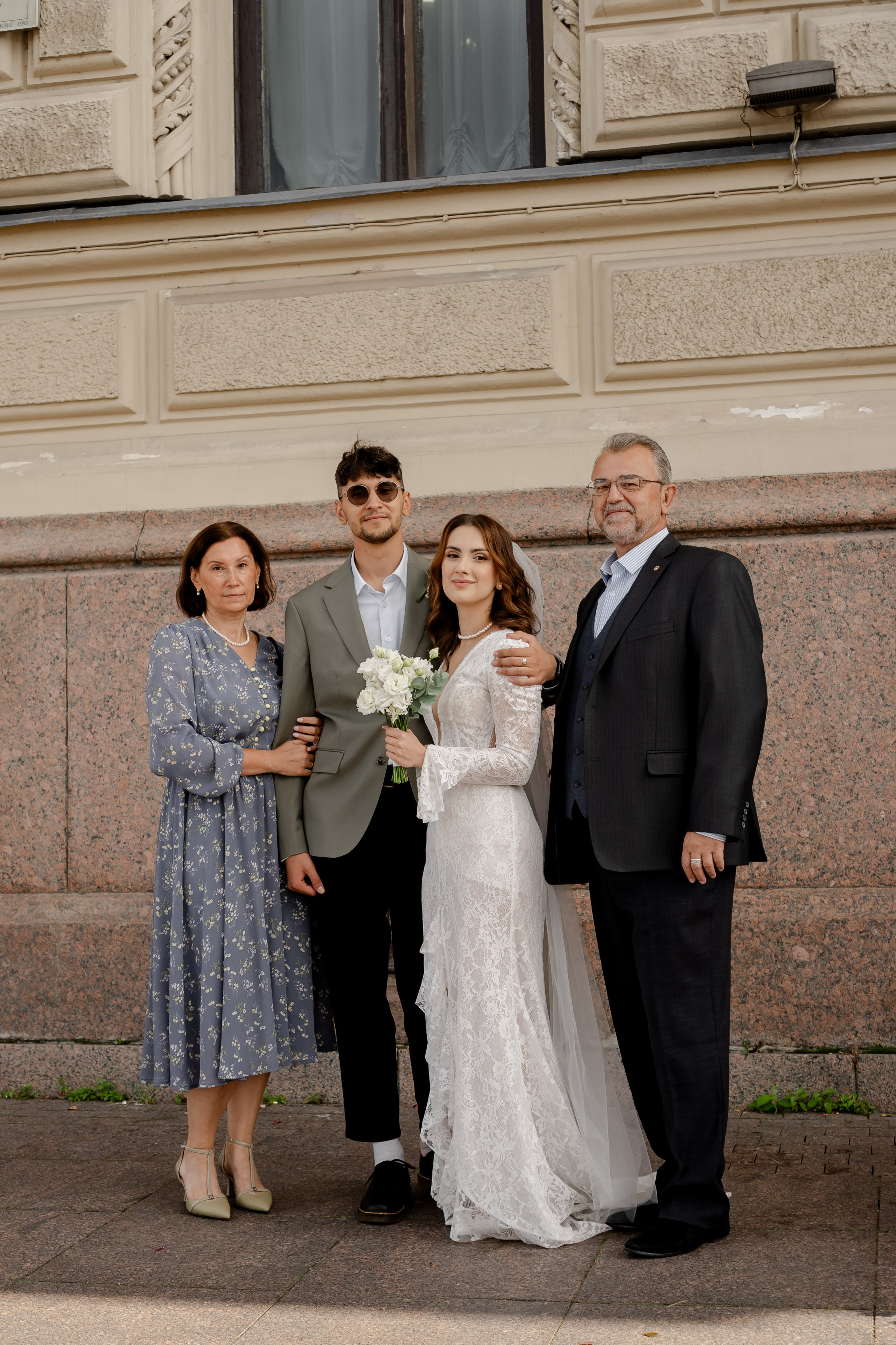СЪЁМКИ В ПЕРВОМ ДВОРЦЕ ПРОГУЛКА И СТУДИЯ. Профессиональный фотограф, Санкт-Петербург — Виктория Богомолова