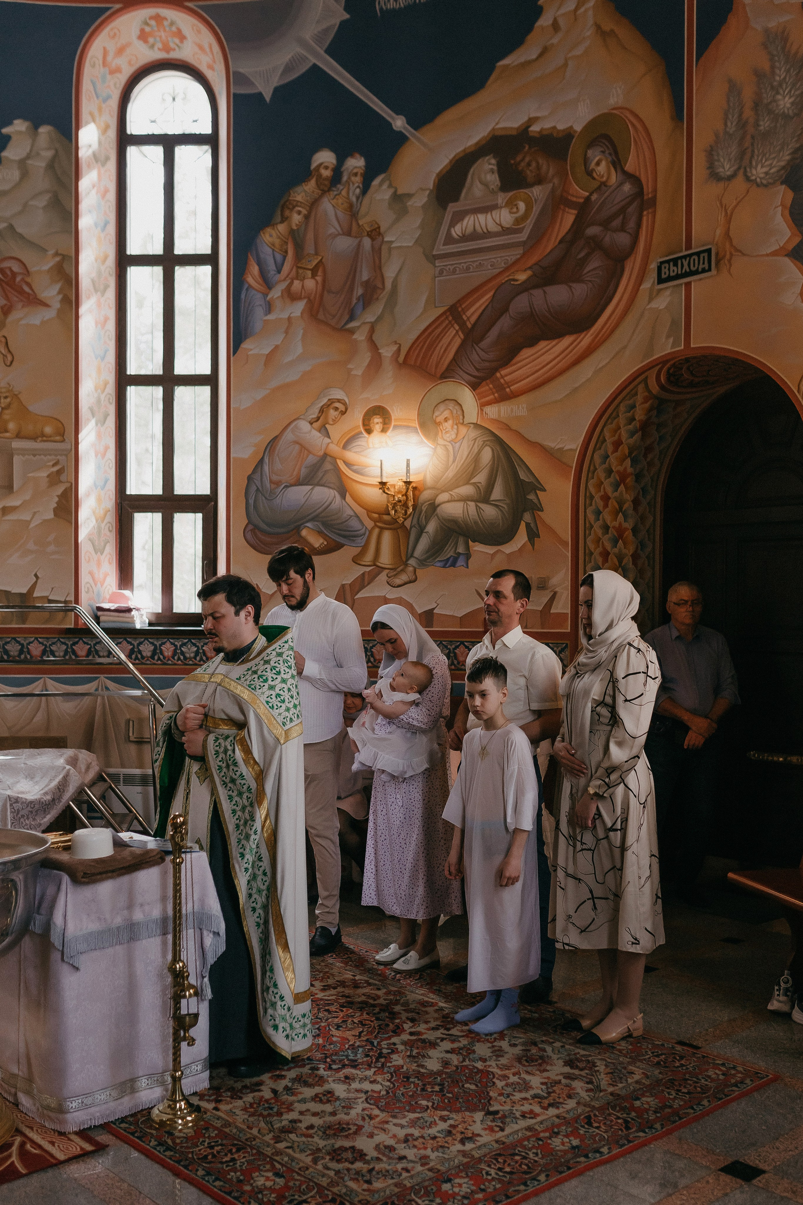 Крещение Артёма и Валерии. Храм Георгия Победоносца. Семейный фотограф в Сургуте