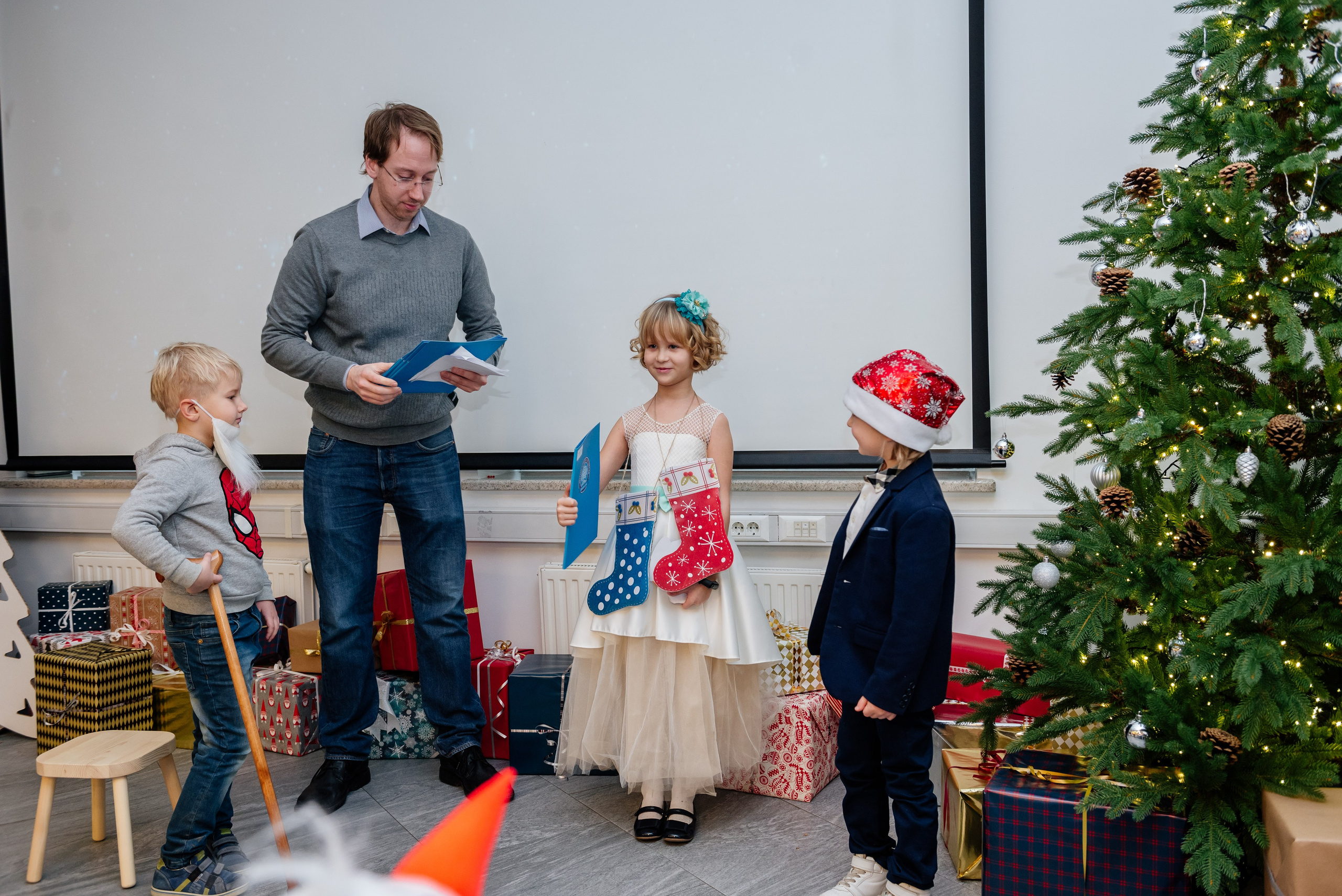 Английская школа. Study Lab. Фотограф LANA STIL. Семейный, репортажный фотограф, студия. Женский, мужской портрет. Фотографирую территориально в г. Королев, Москва, МО