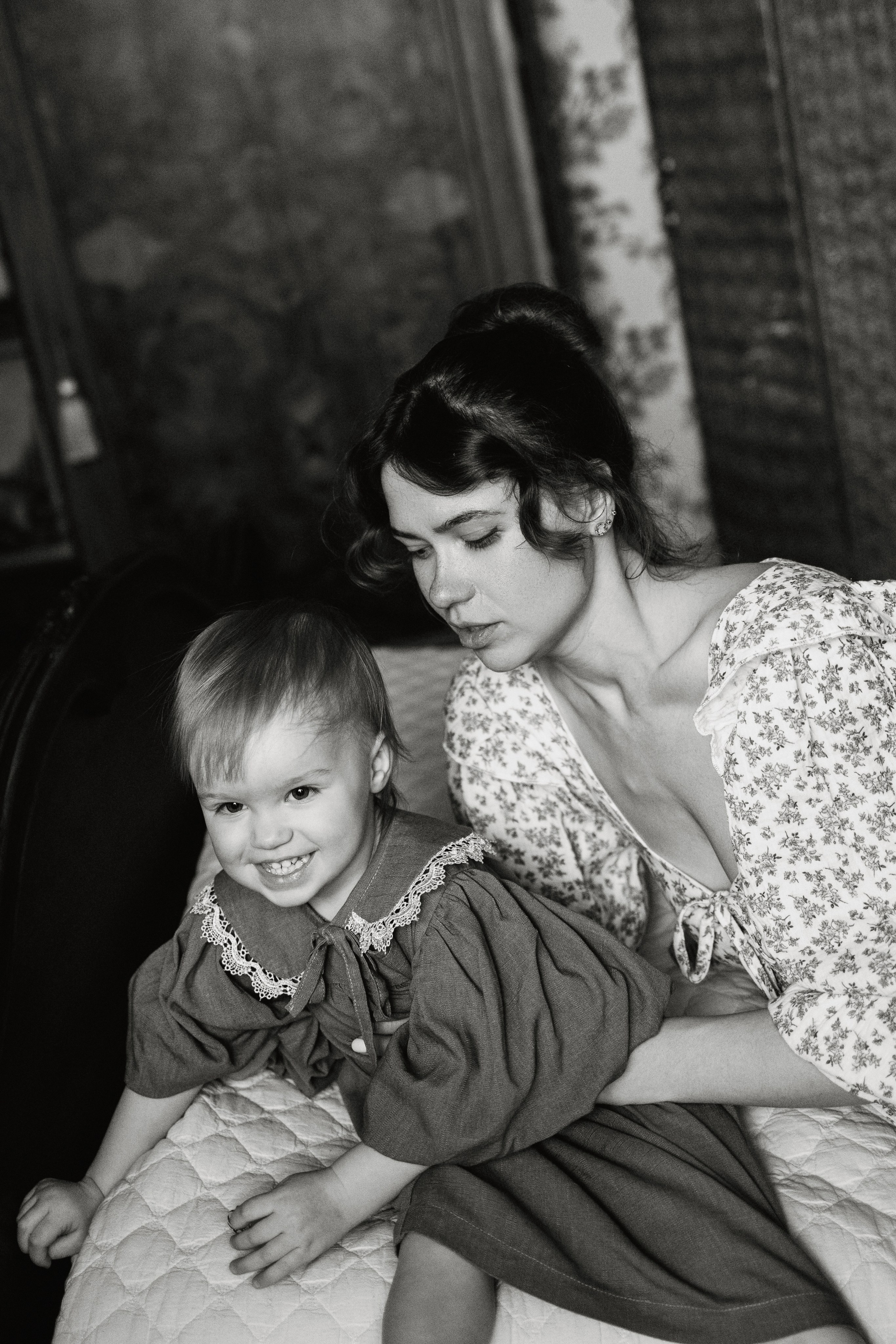 Художницы Настя и Тонечка в Villa Rossa. Семейный фотограф в Москве Марина Петра