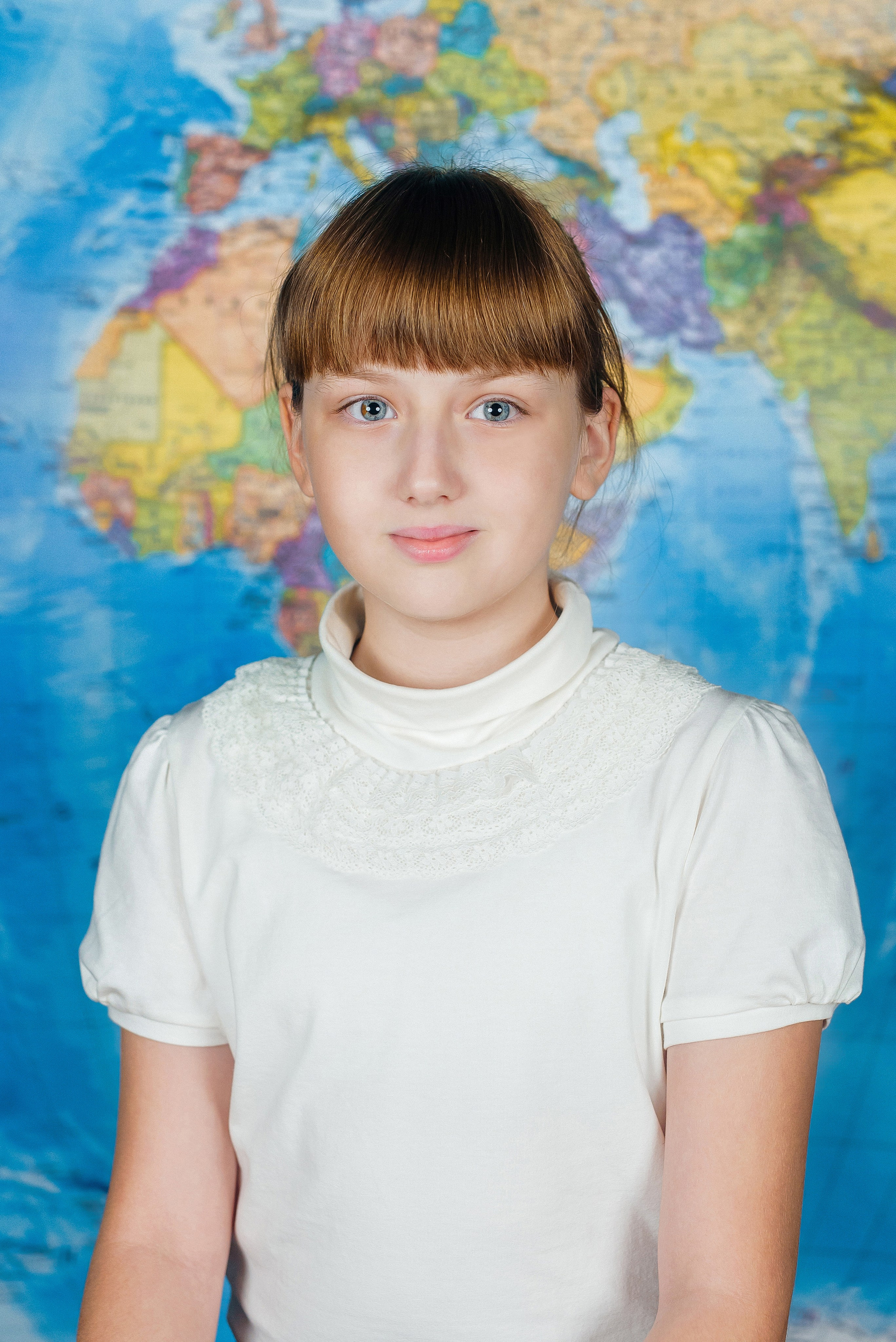 На фоне карты. Семейный фотограф в Барнауле