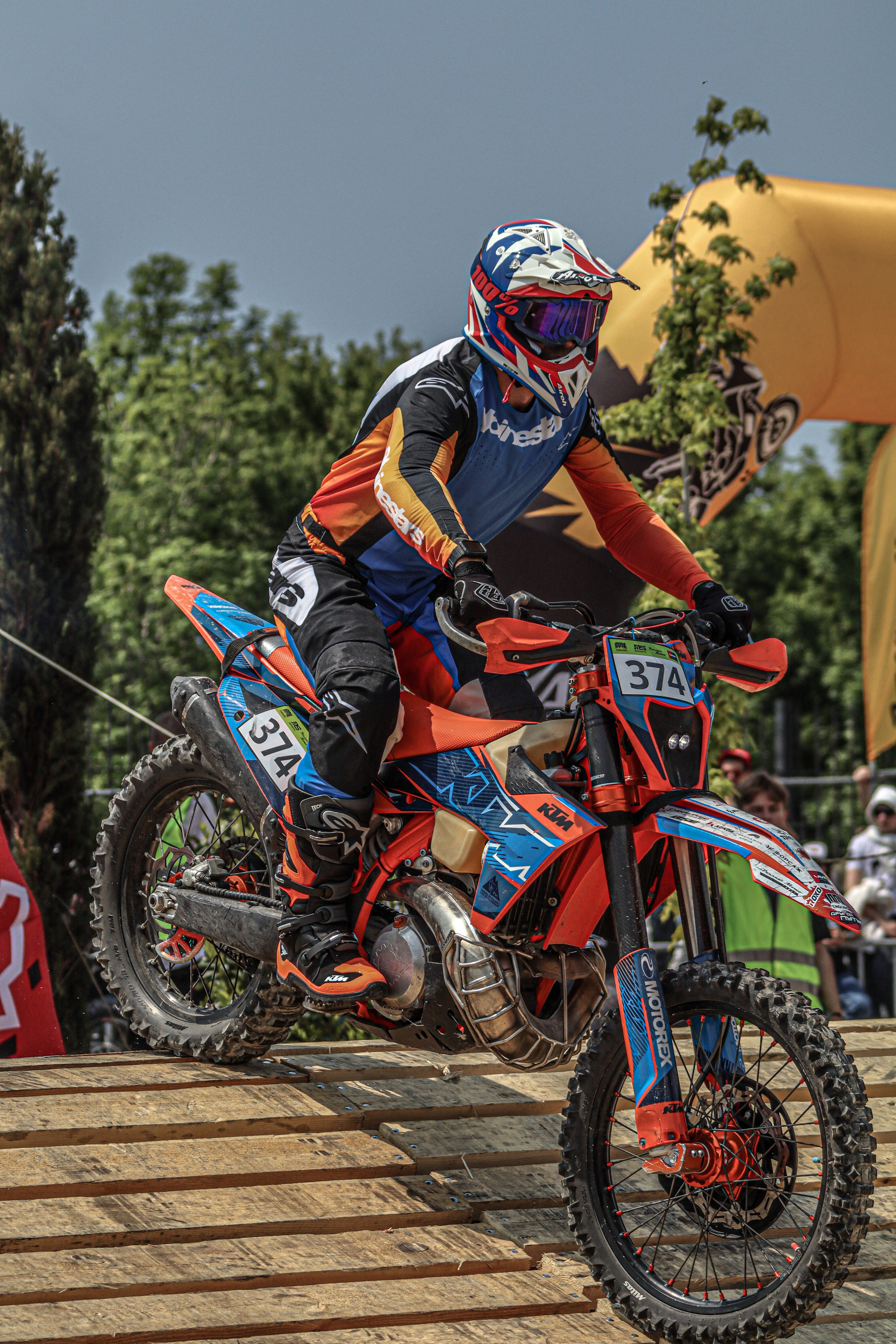 Enduro. Ivaladimirovna1995.wfolio.pro