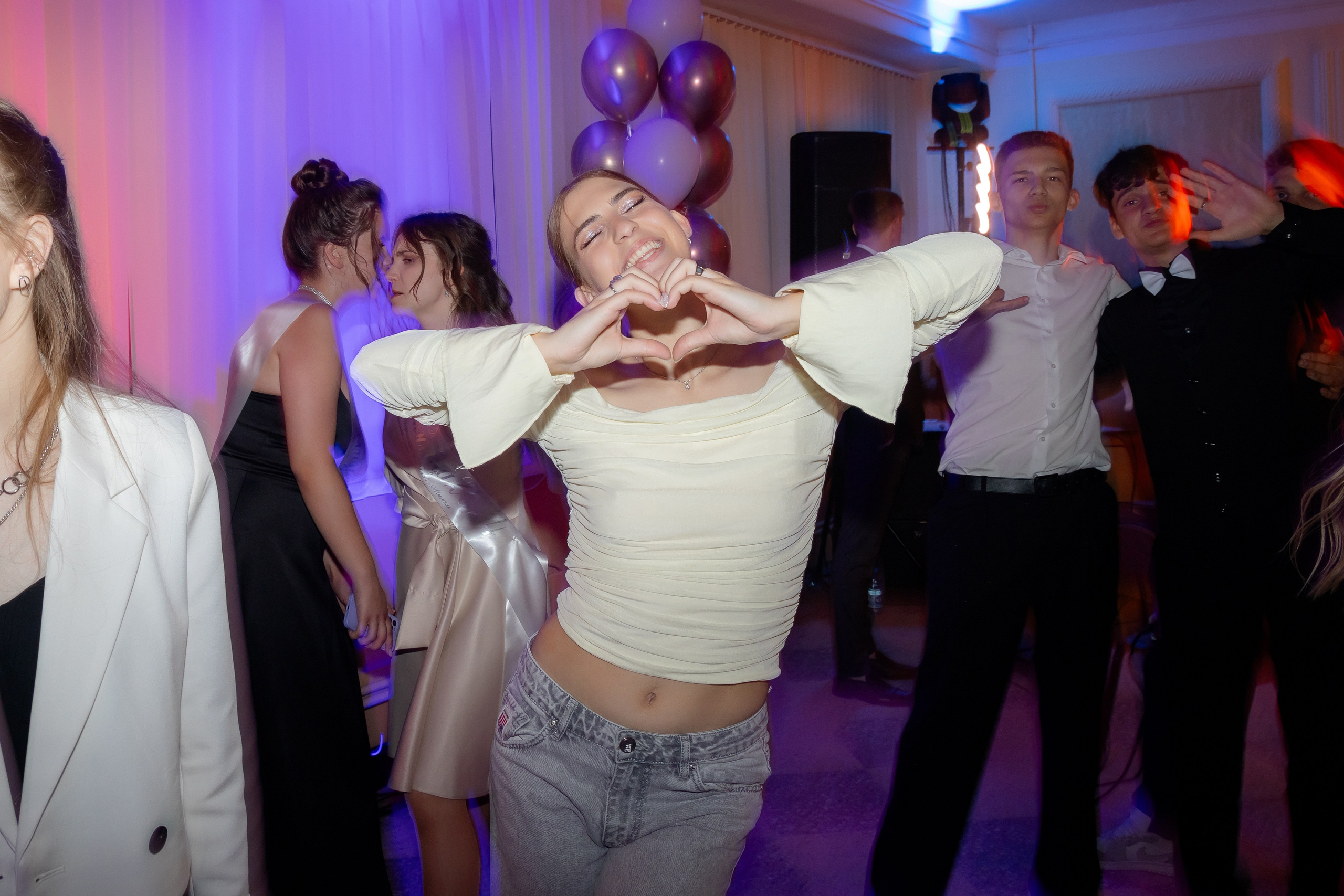 Школьный выпускной 2024 год в Соколе (Минск). Свадебный фотограф в Минске/Беларуси Сергей Спиридонов