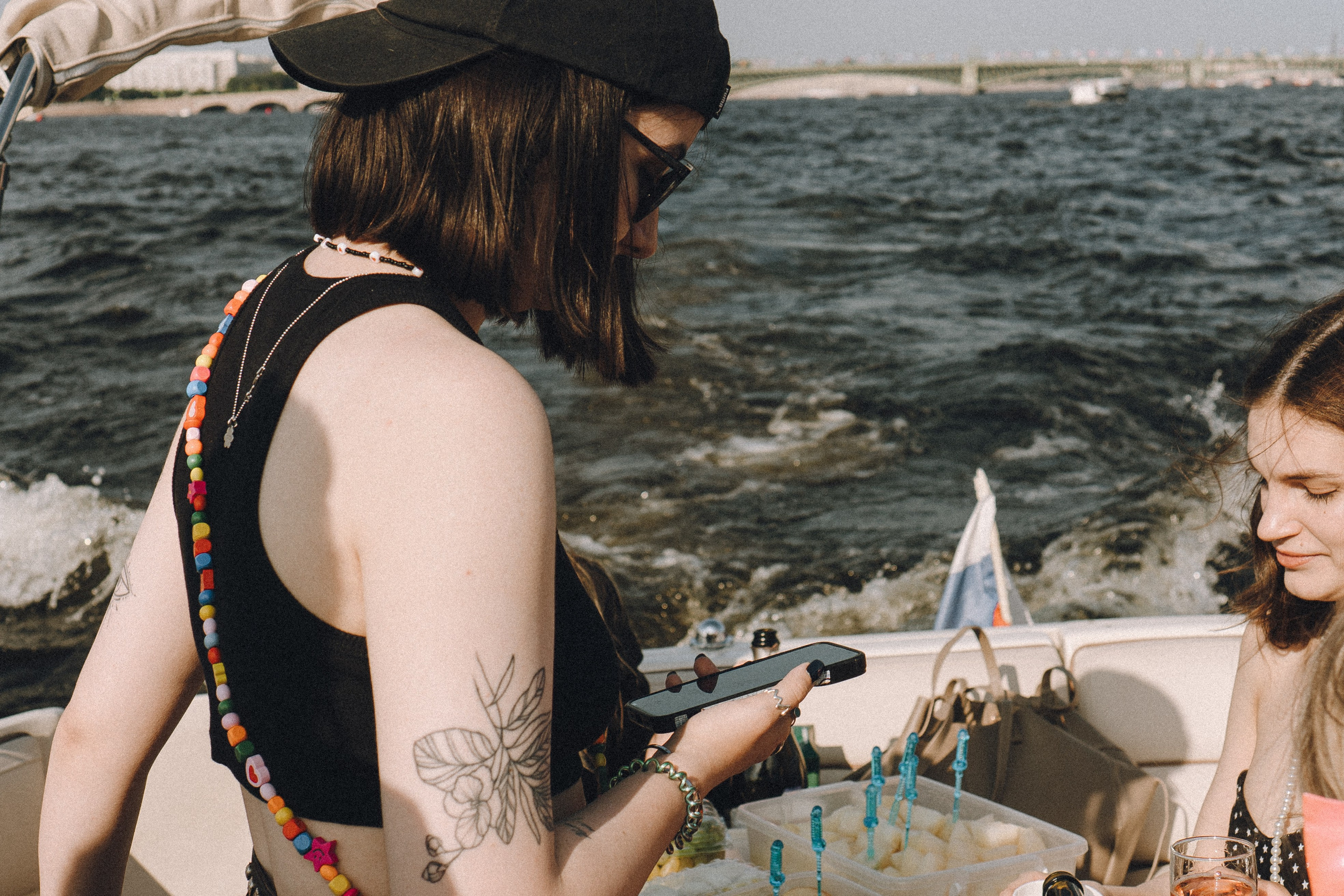 ДЕВИЧНИК НА КАТЕРЕ. Профессиональный фотограф, Санкт-Петербург — Виктория Богомолова