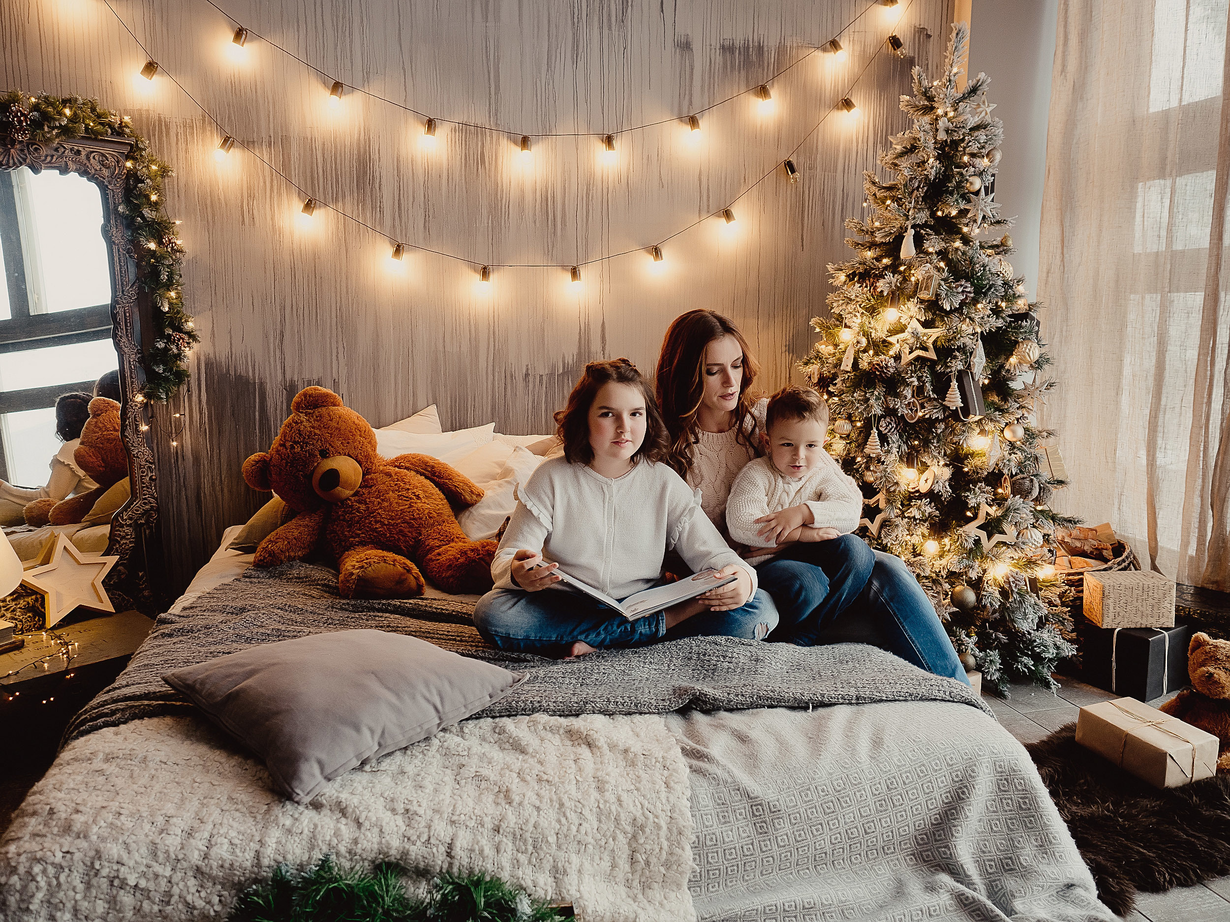 Новогодняя семейная фотосессия в студии. Алёна Орлова Портретный фотограф Москва