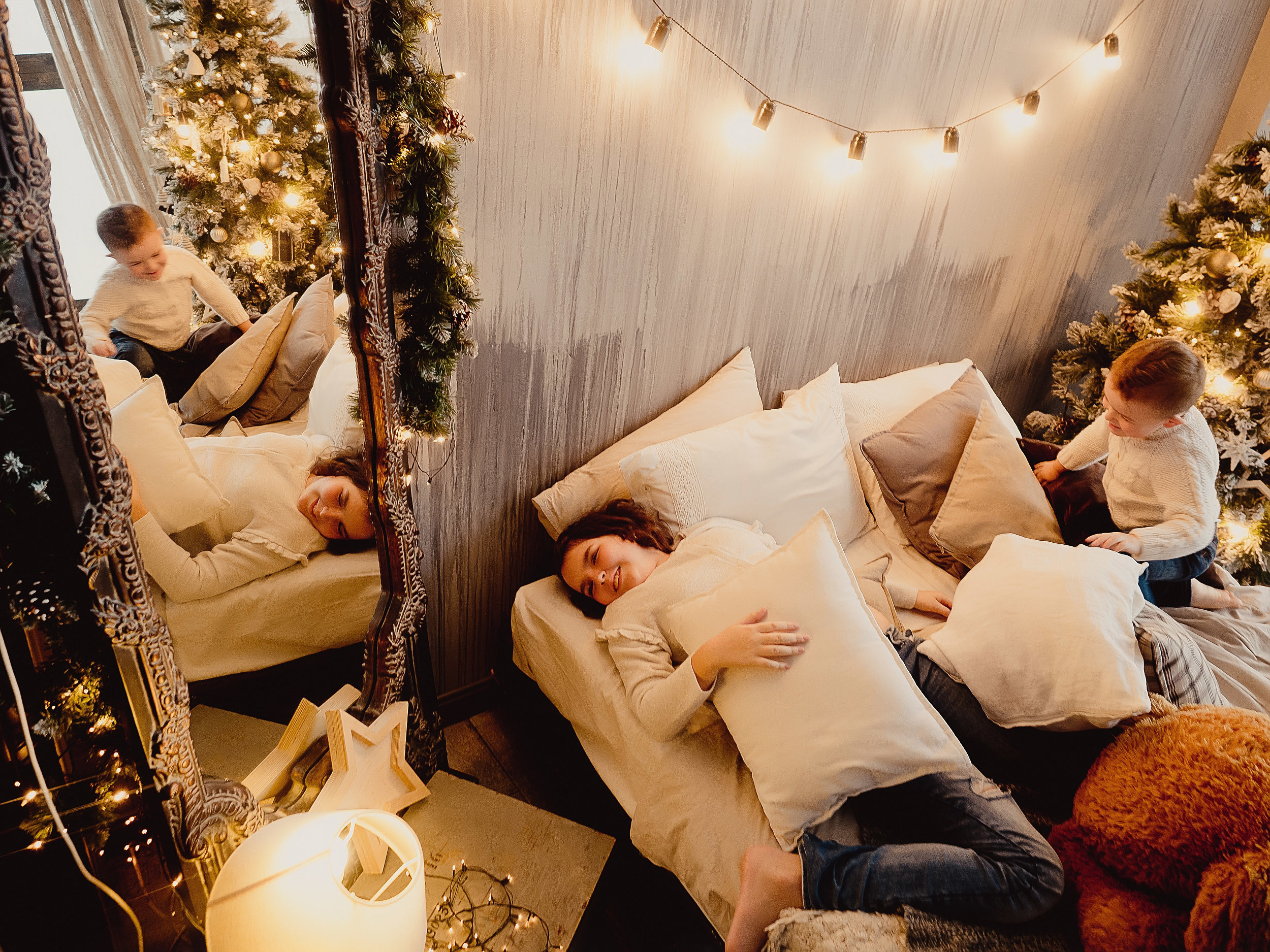 Новогодняя семейная фотосессия в студии. Алёна Орлова Портретный фотограф Москва