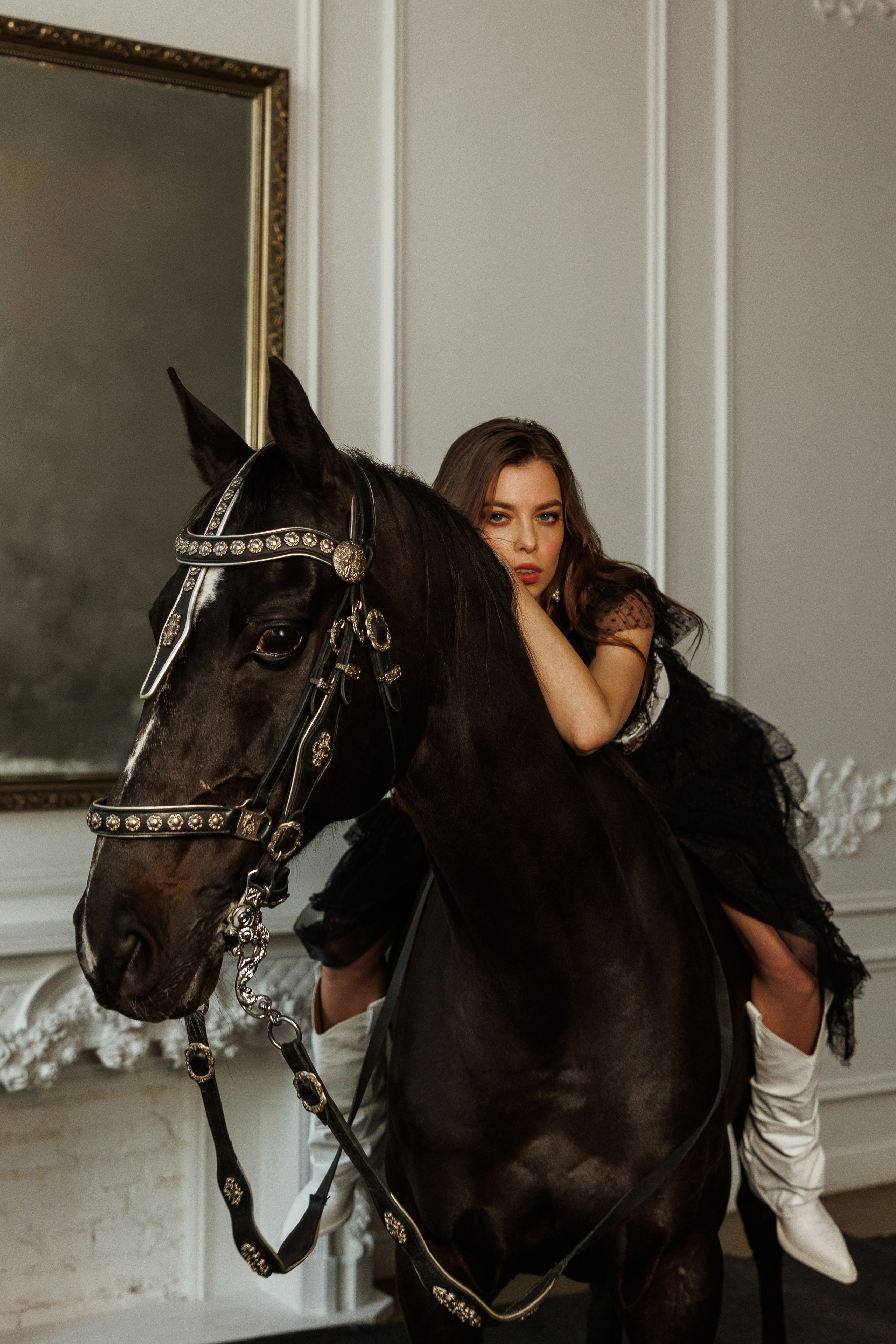 Лошадь в студии. Марковкина КрисТина