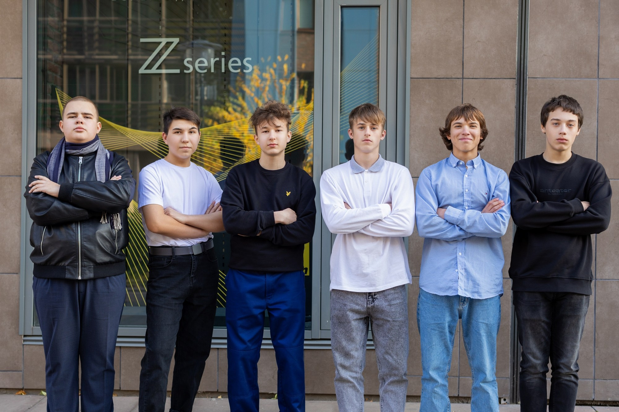 Осенняя съёмка на Южном берегу. 34 школа 9в. СИГМА | Студия выпускных альбомов Красноярск