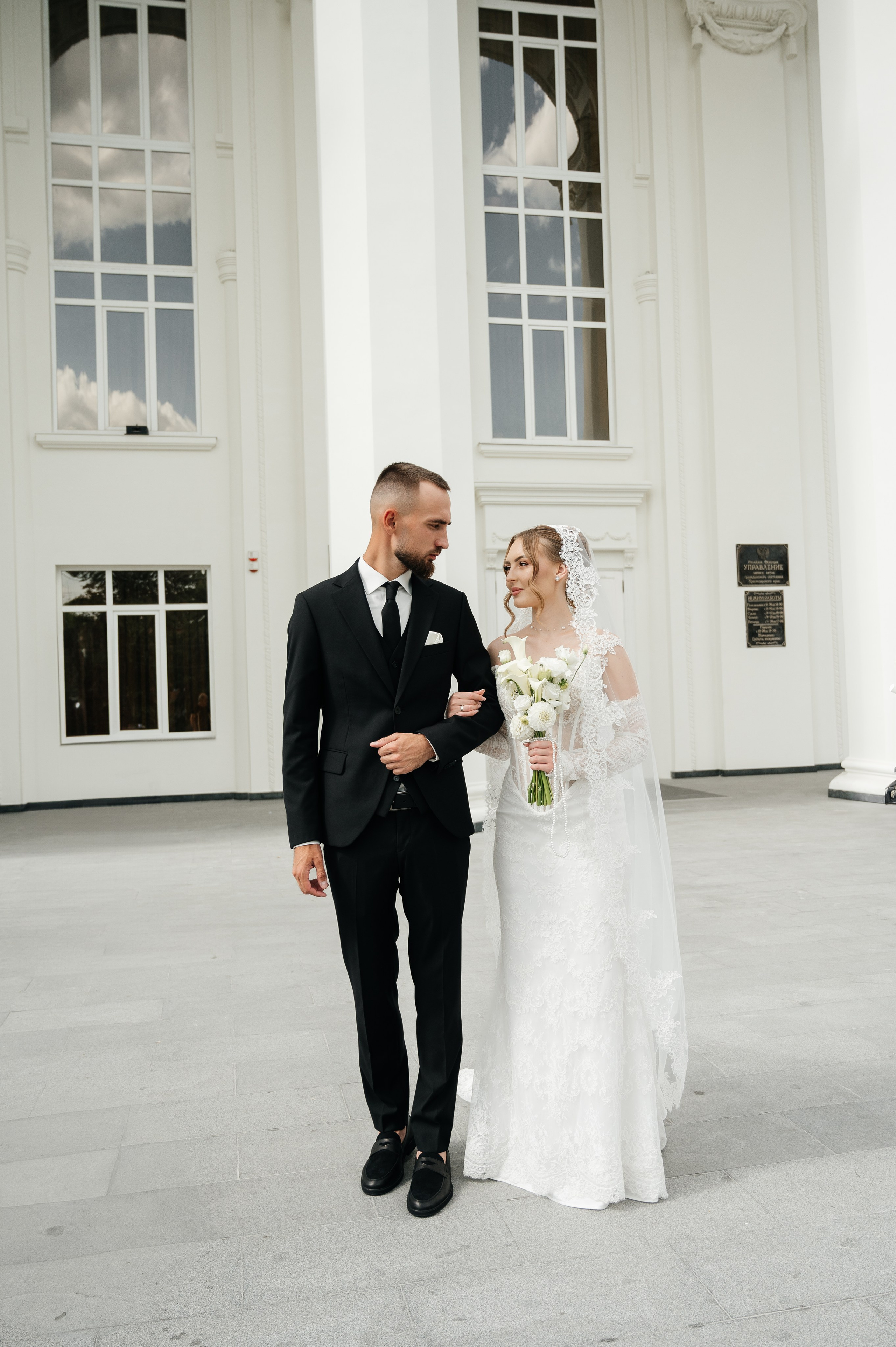 Виктор и Валерия (загс). Свадебный и семейный фотограф в Краснодаре Алина Мельник