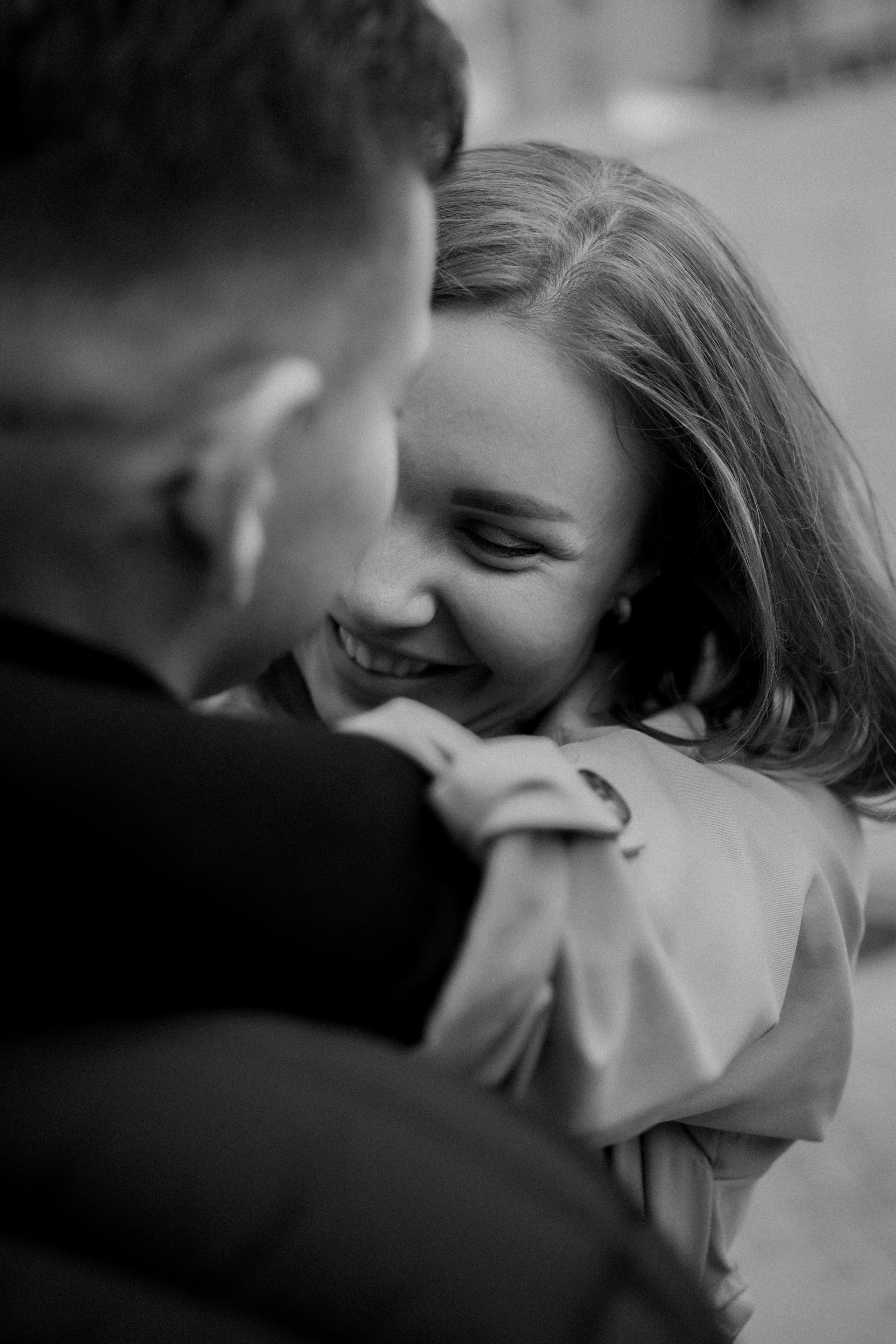 Прогулка влюбленные в городе на мосту. Семейный фотограф в Москве и в Домодедово Екатерина Патракова