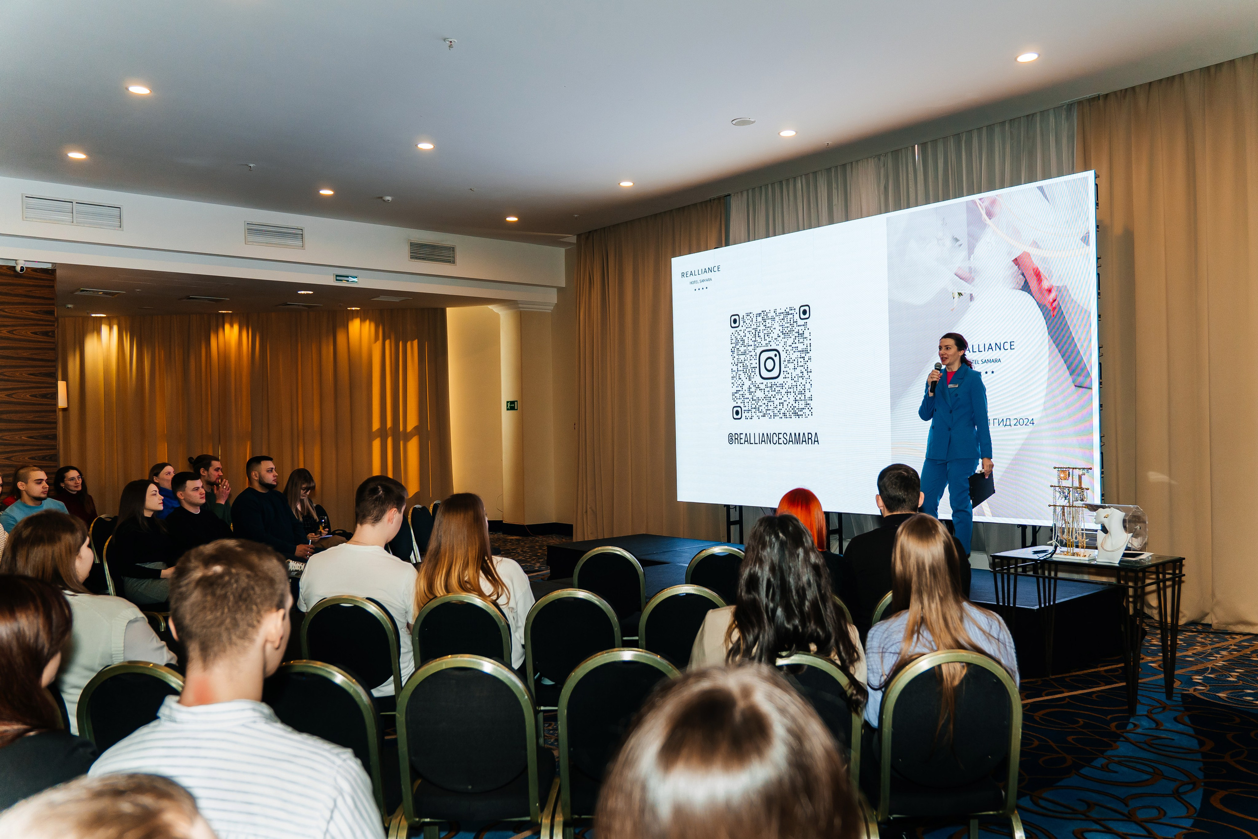 Свадьба на высоте. Тренды 2024. Профессиональный фотограф в Самаре Анна Конзаева