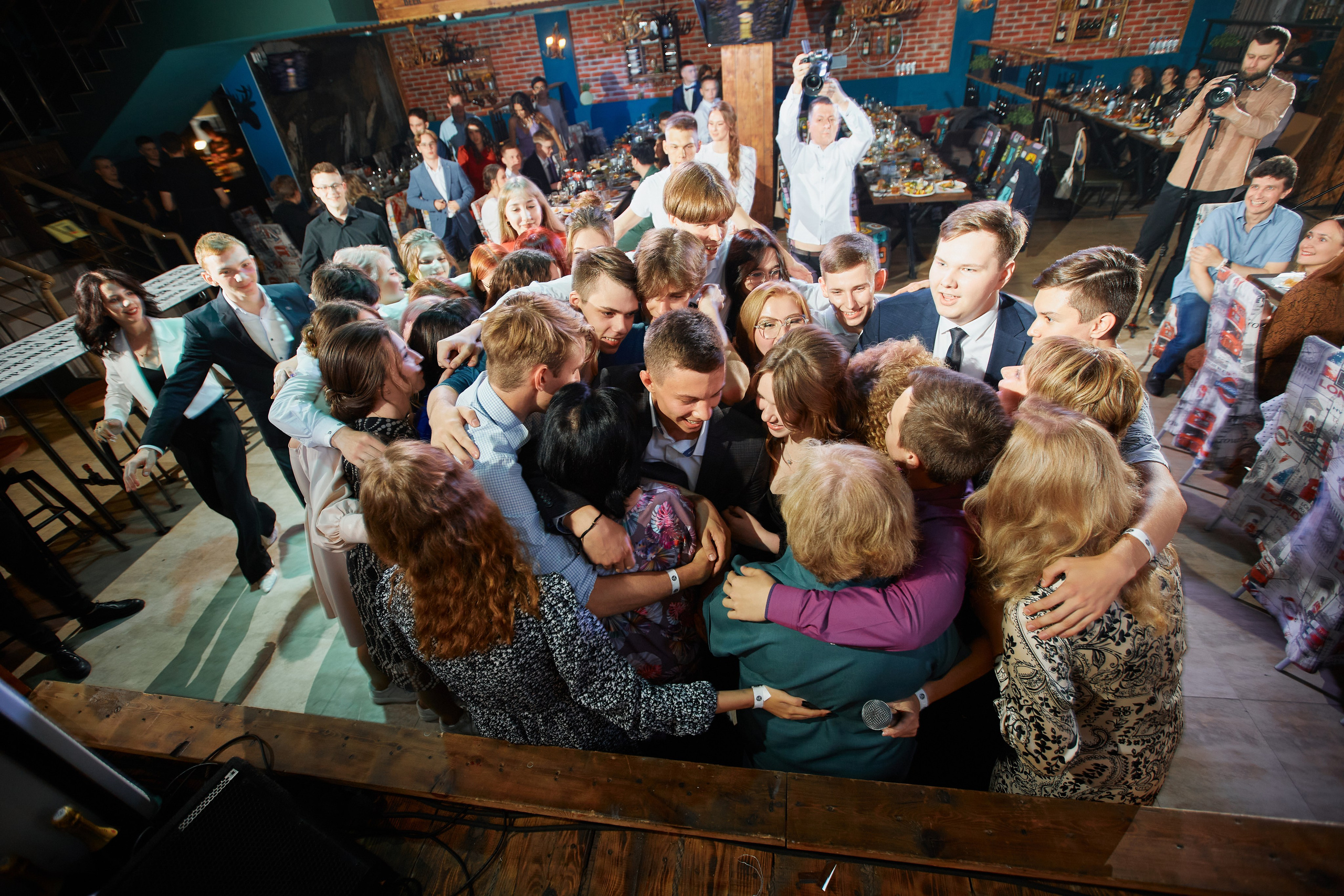 Выпускной 11 класс. Ваш фотограф Антон Колташов город Курган Тюмень Челябинск Екатеринбург