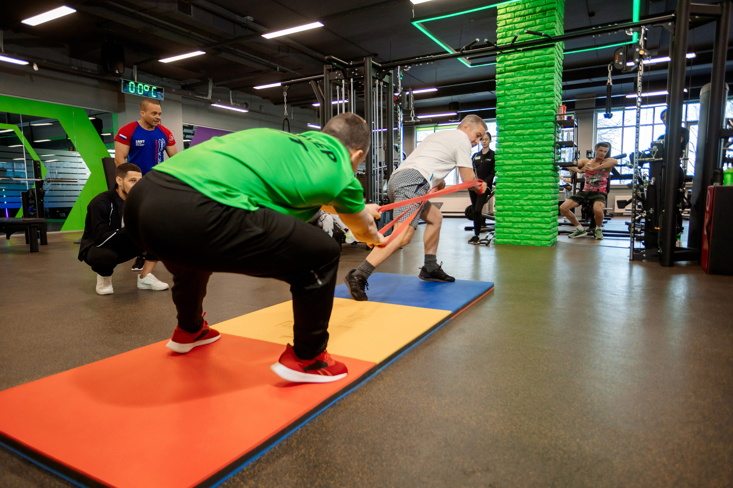 РЕПОРТАЖ: ФИТНЕСС-КЛУБ X-FIT. Профессиональный фотограф в Ижевске Леша Петров