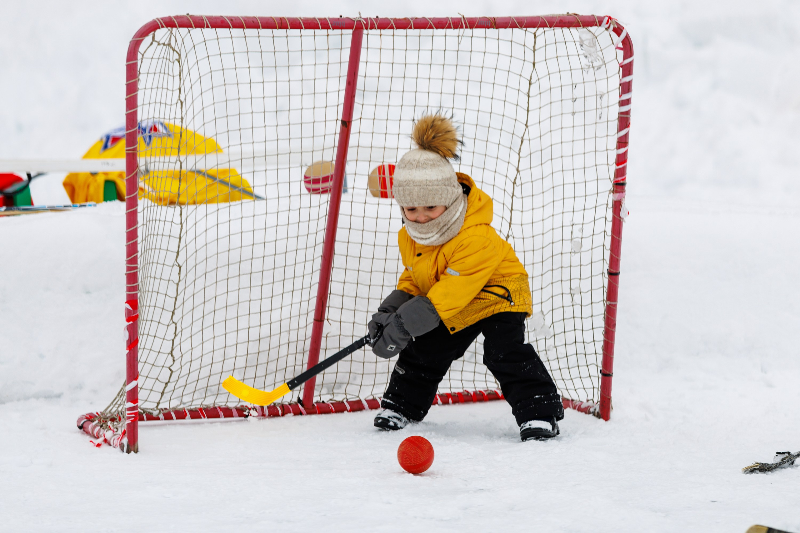 XIII чемпионат  по «ХОККЕЮ В ВАЛЕНКАХ». Свадебный, семейный и репортажный фотограф в Южно-Сахалинске Артур Петросян