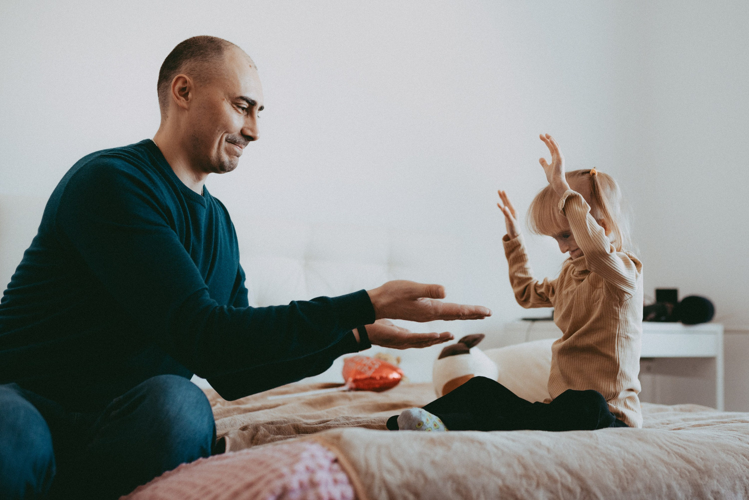 Необыкновенная девочка Маша с мамой Олей и папой Лешей. Семейный и детский фотограф в Новосибирске и Краснообске — Анна Ким