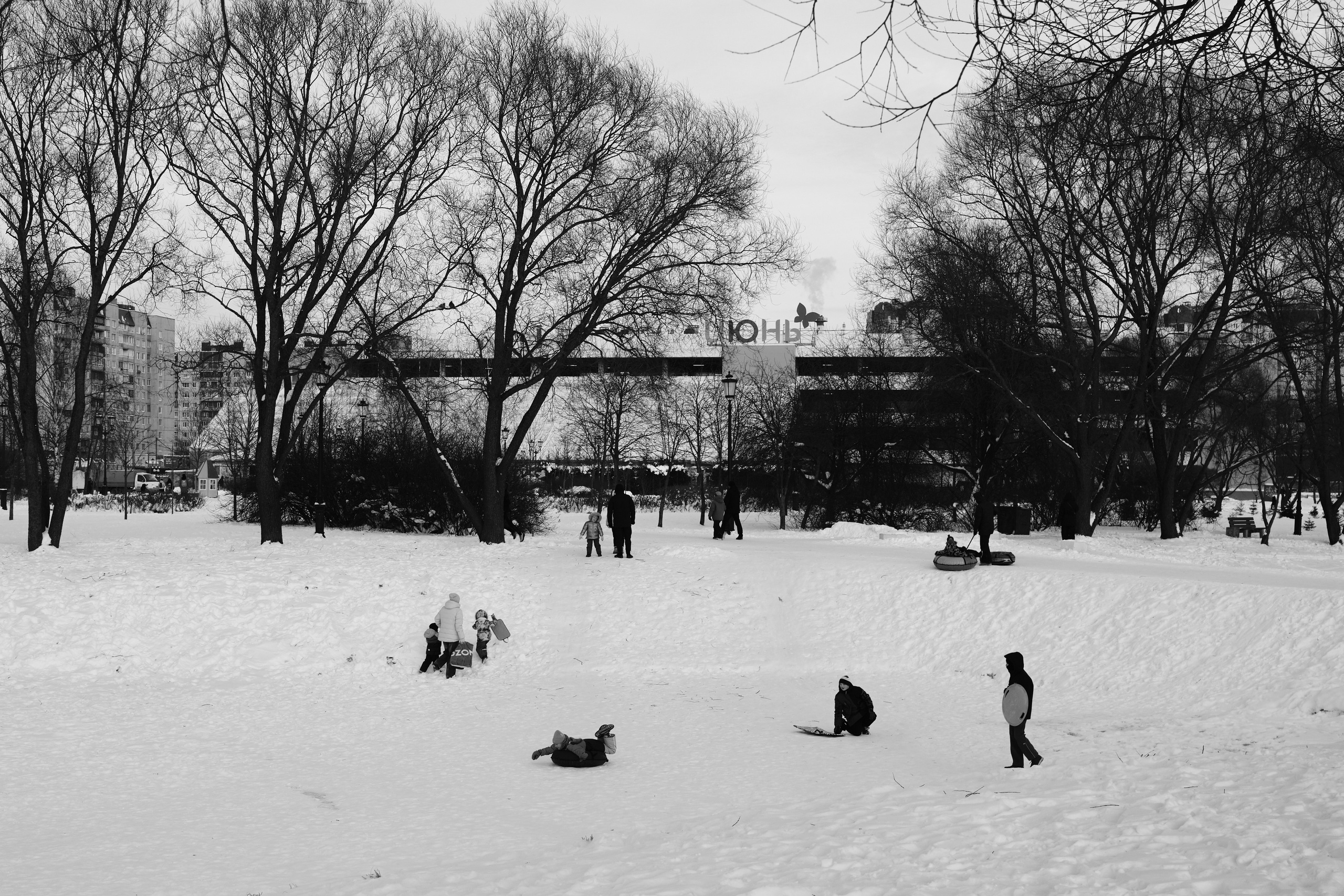 Зимний репортаж в Санкт-Петербурге — катание с горки | Филипп Линзин. Репортажный и портретный фотограф в Санкт-Петербурге Филипп Линзин