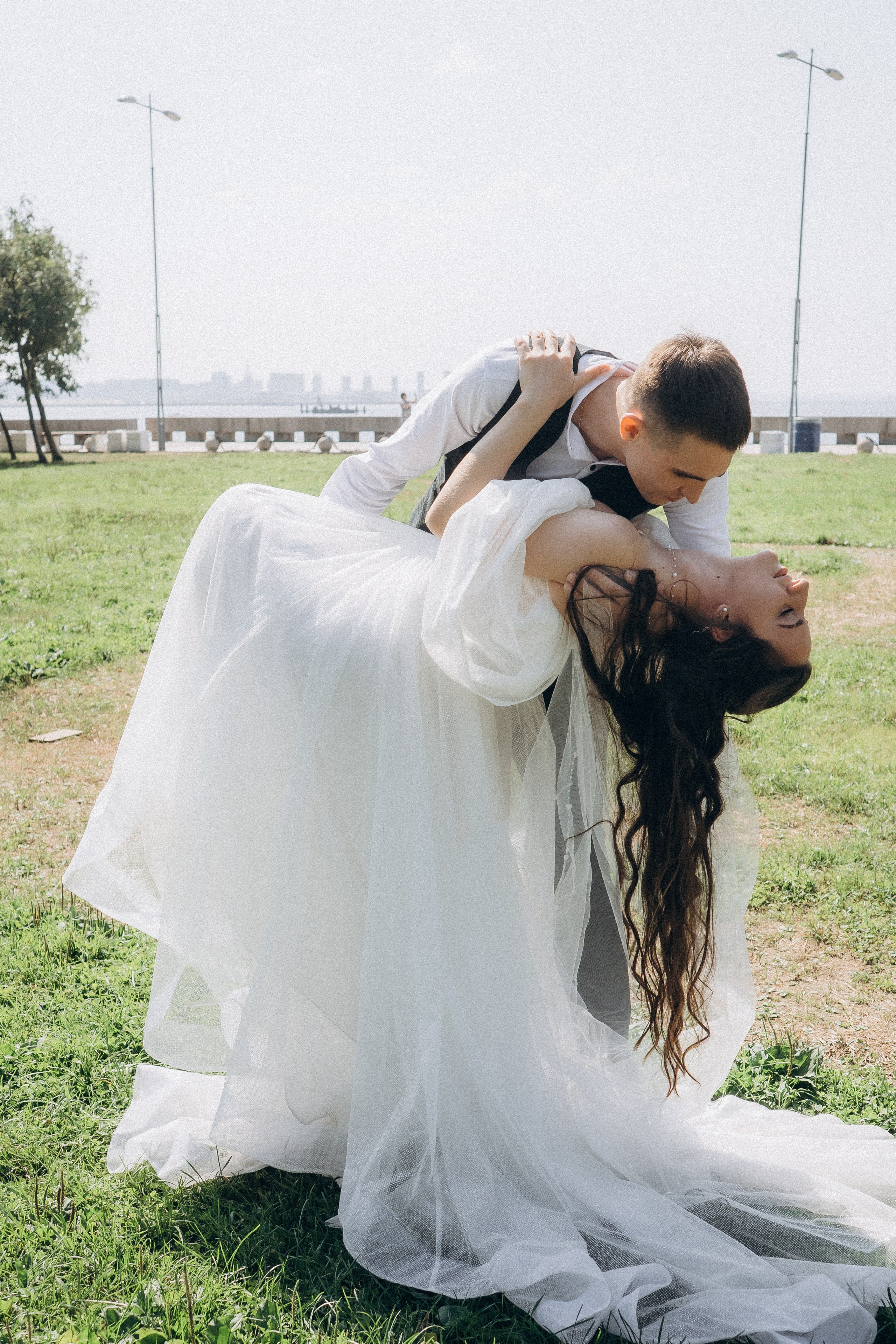 СВАДЕБНАЯ СЬЕМК В ПАРКЕ 300-ЛЕТИЯ. Профессиональный фотограф, Санкт-Петербург — Виктория Богомолова
