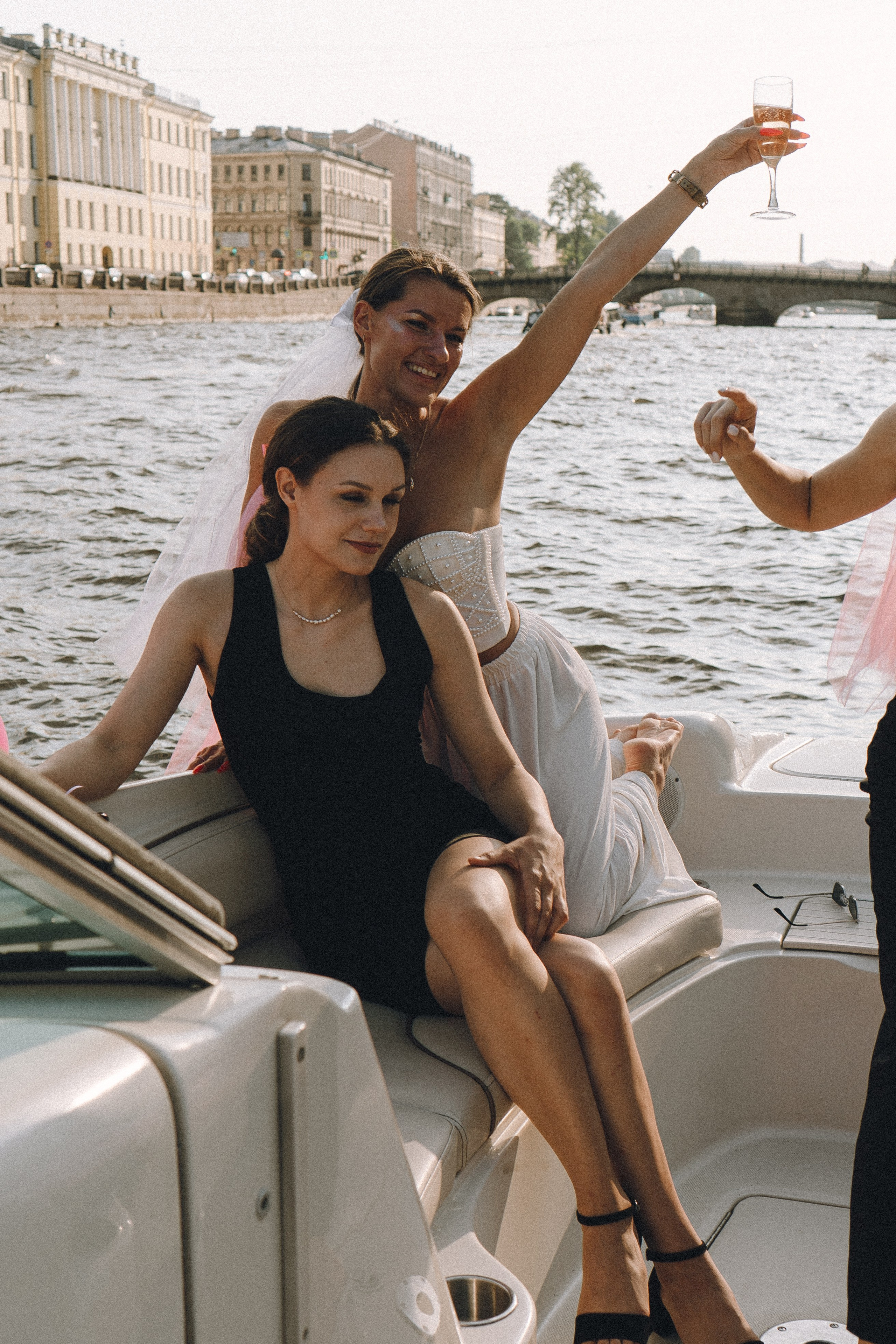 ДЕВИЧНИК НА КАТЕРЕ. Профессиональный фотограф, Санкт-Петербург — Виктория Богомолова