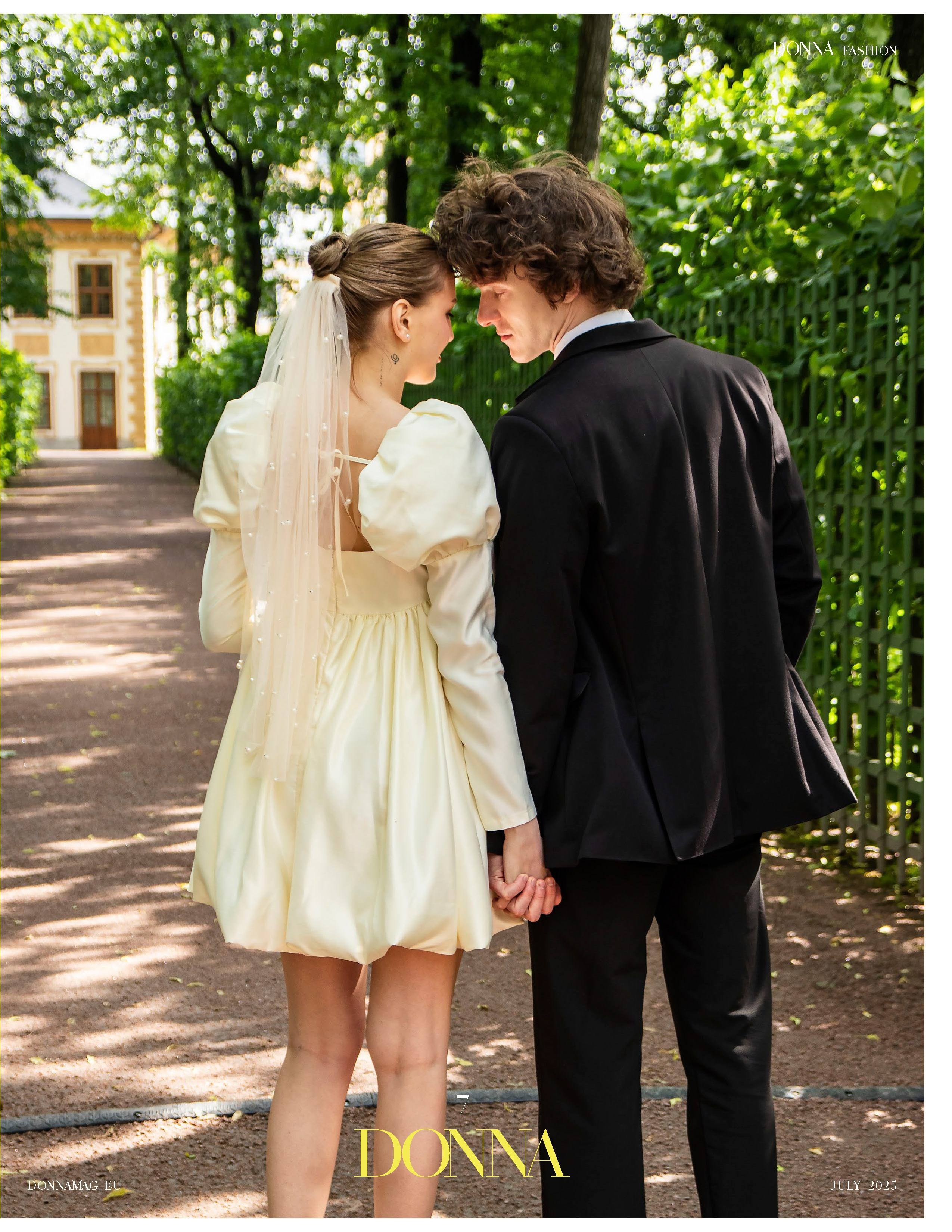 Лето в Летнем саду на обложке журнала DONNA. Портретный фотограф в Санкт-Петербурге Савельева Ольга