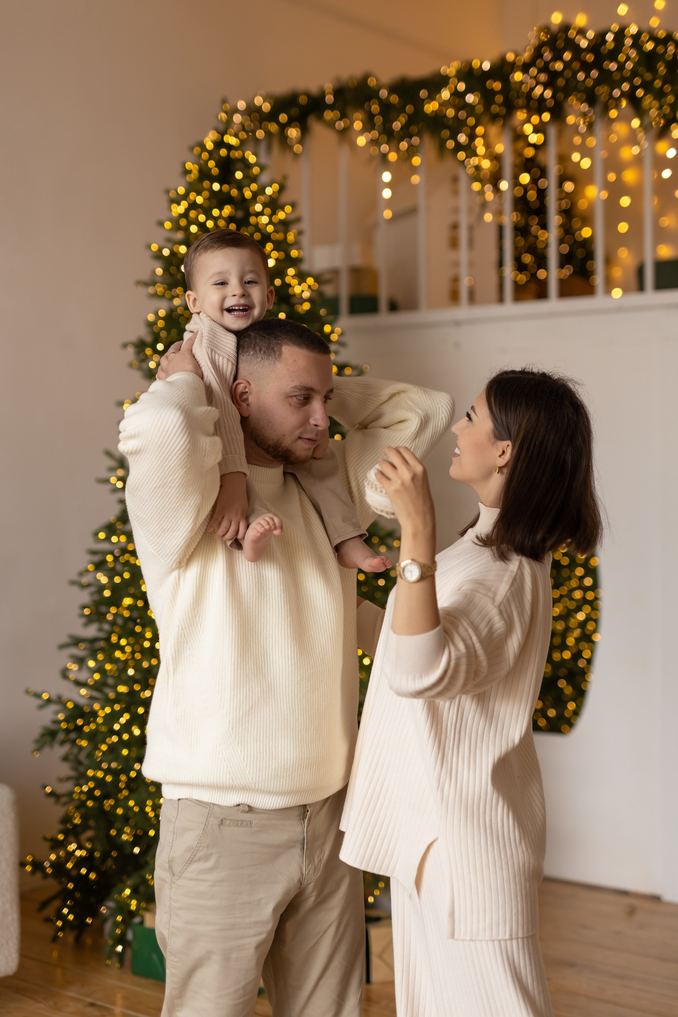 Папа, мама и сынок (студийная). Семейный и детский фотограф в Краснодаре Элона Литвинова
