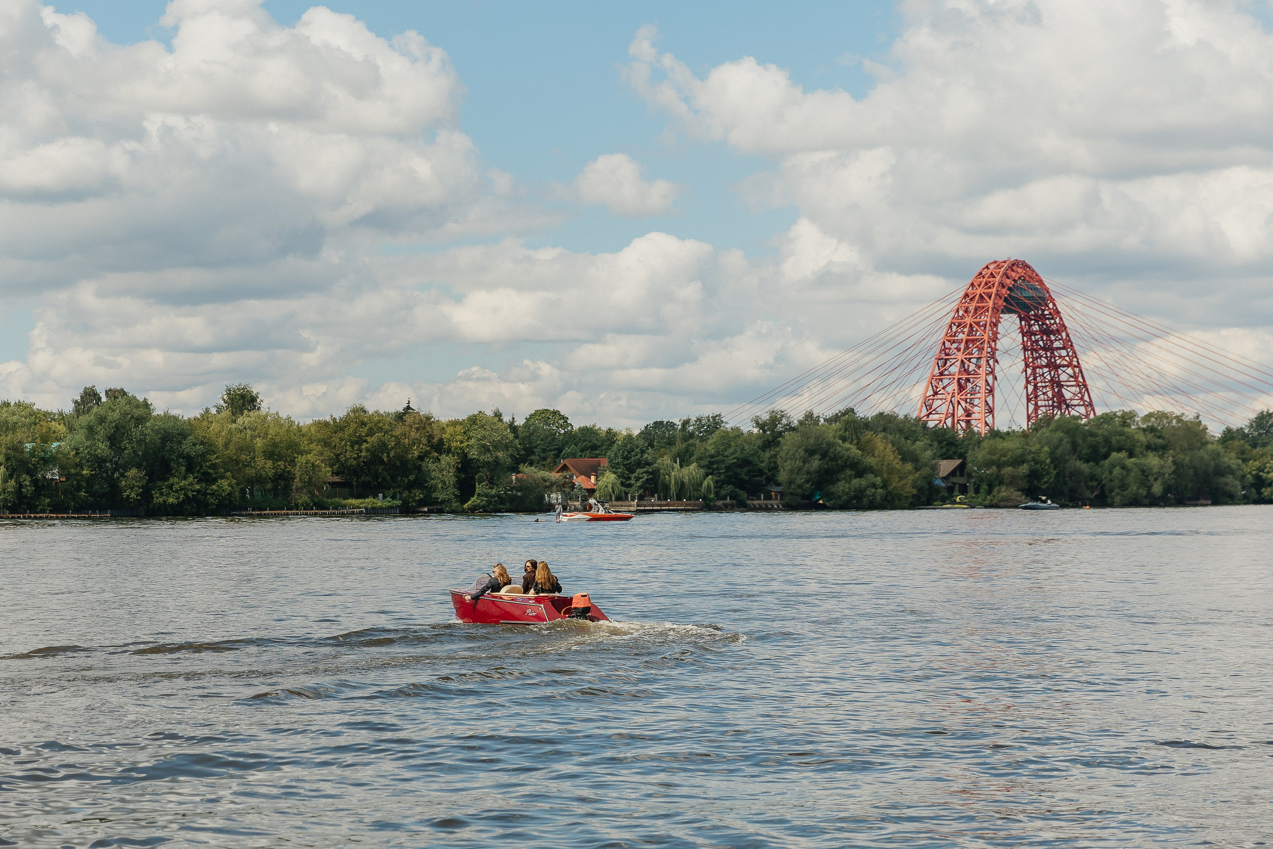Девичник на ретро катерах. Фотограф Москва, Балашиха, МО. Свадьбы, репортажи, контент, портреты