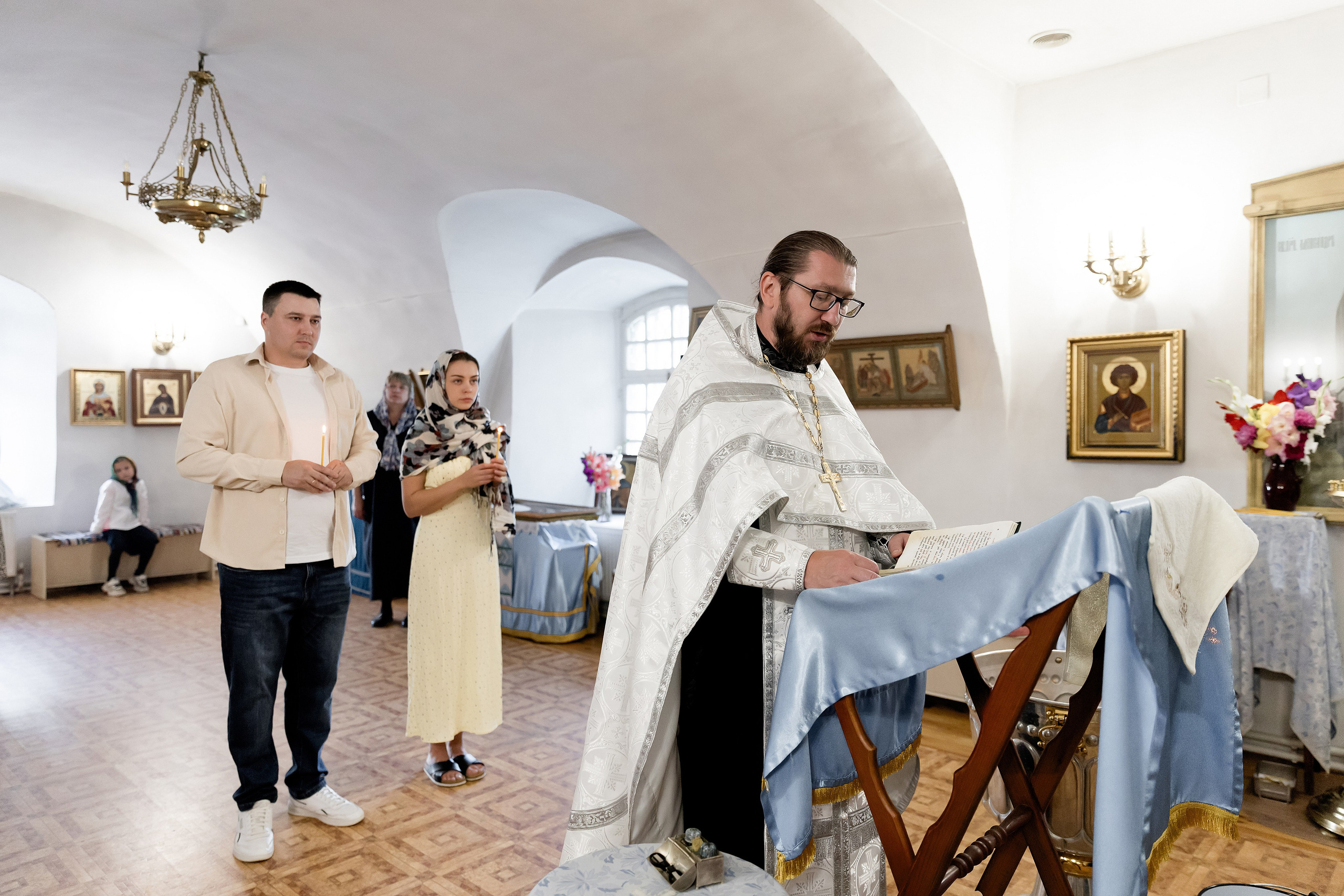 Крещение Полины в Церкви Илии Пророка. Свадебный фотограф в Пскове и Санкт-Петербурге | Анна Голикова
