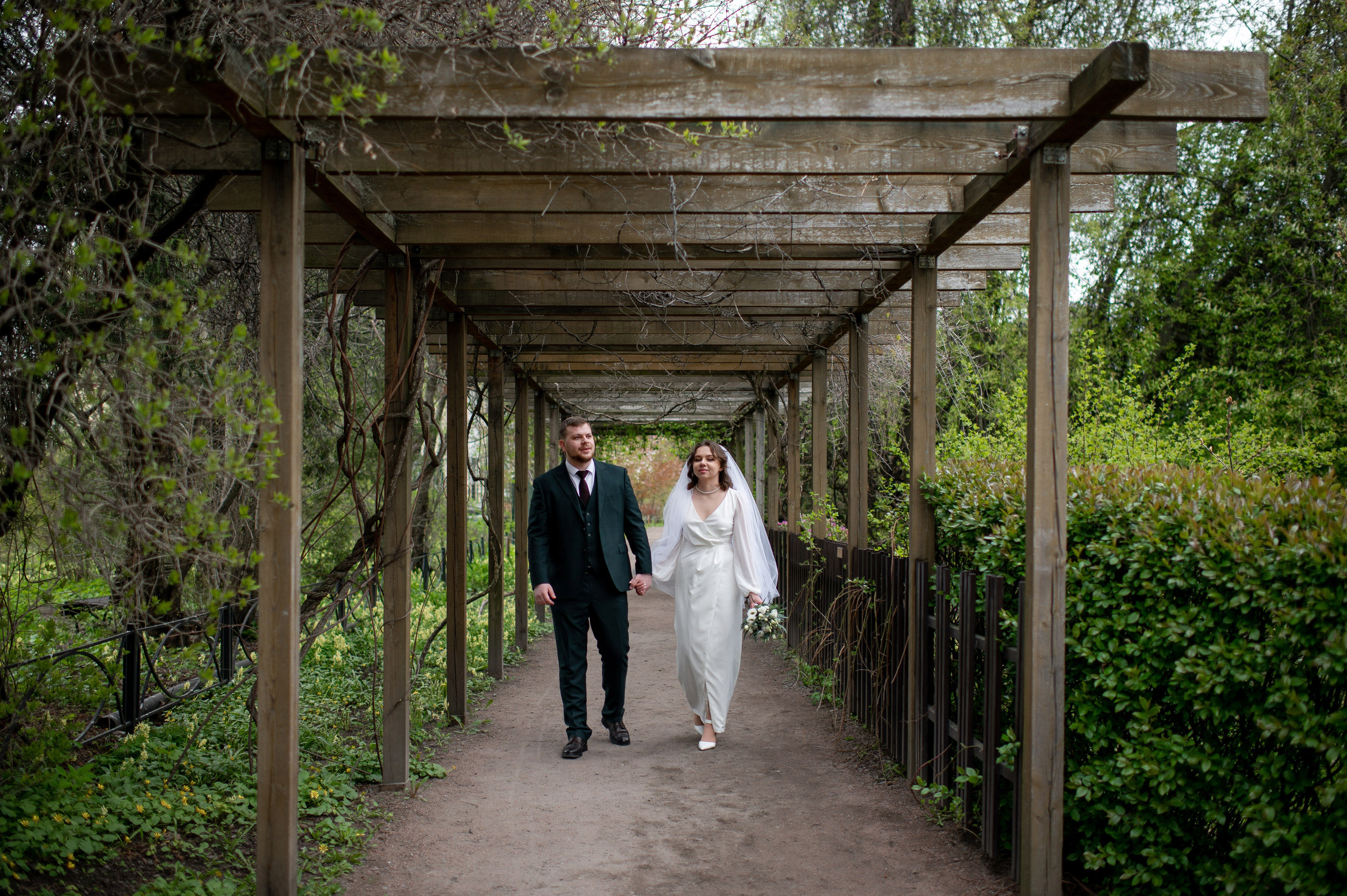 Ксения и Егор (фотосессия в ЗАГСе Петроградского района, Ботаническом саду с сакурой). Портретный, семейный и свадебный фотограф в Санкт-Петербурге и в Пушкине Ширяев Денис