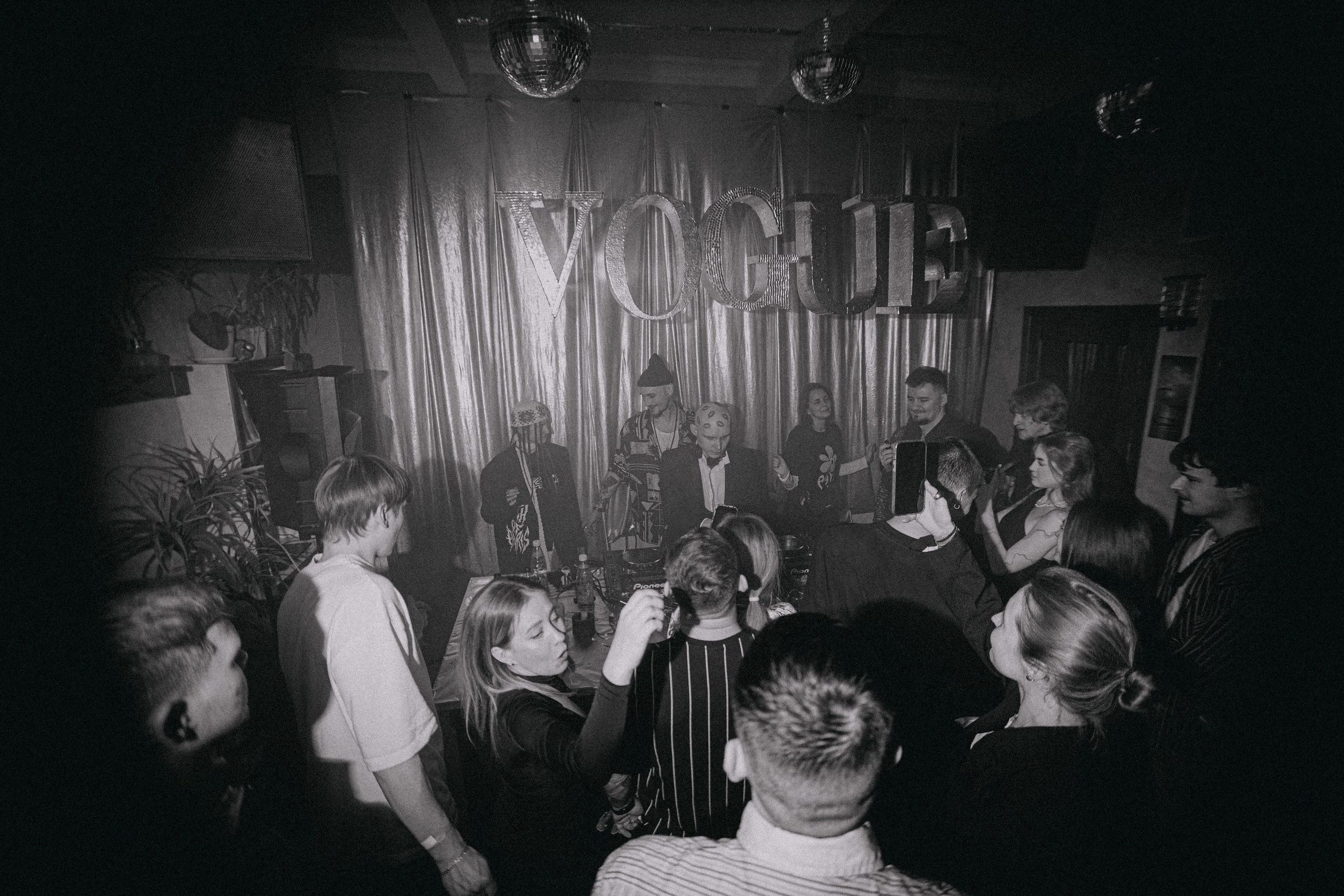 VOGUE BAL 14.02. Фотограф Егор Огородов