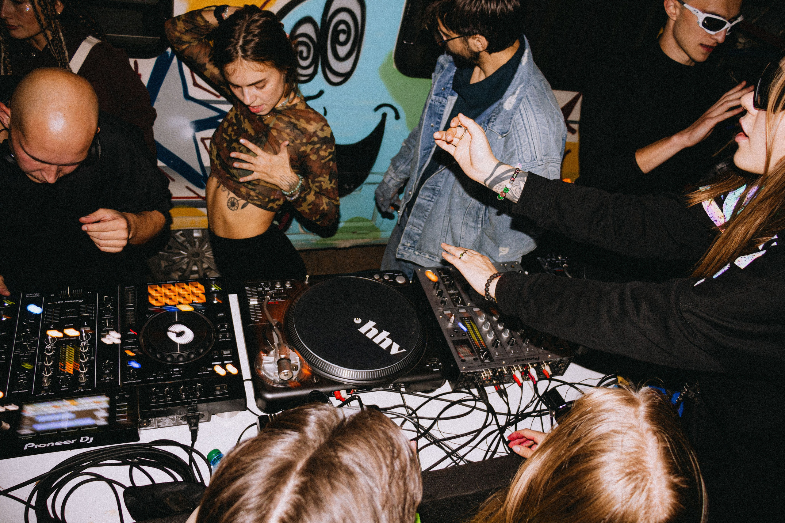 Тусовки. Фотограф Егор Огородов