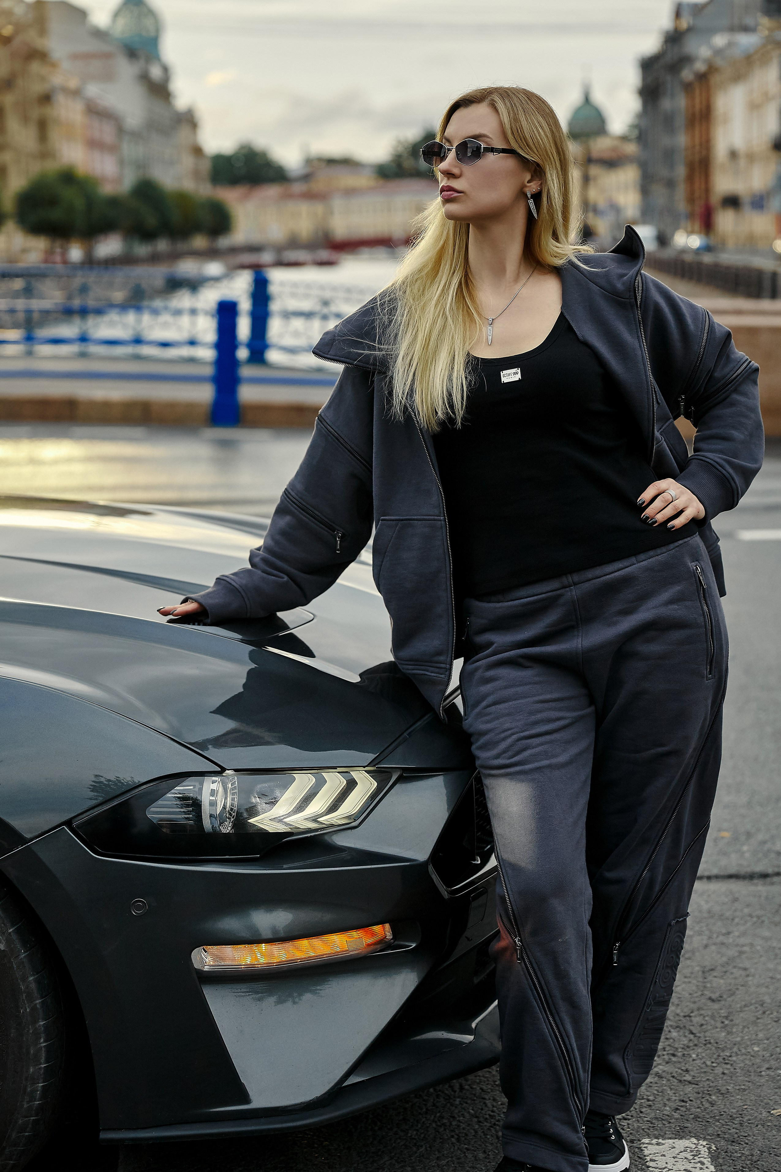 Фотосессия в центре Петербурга в белые ночи. Рекламный фотограф Санкт-Петербург Катерина Мишкель