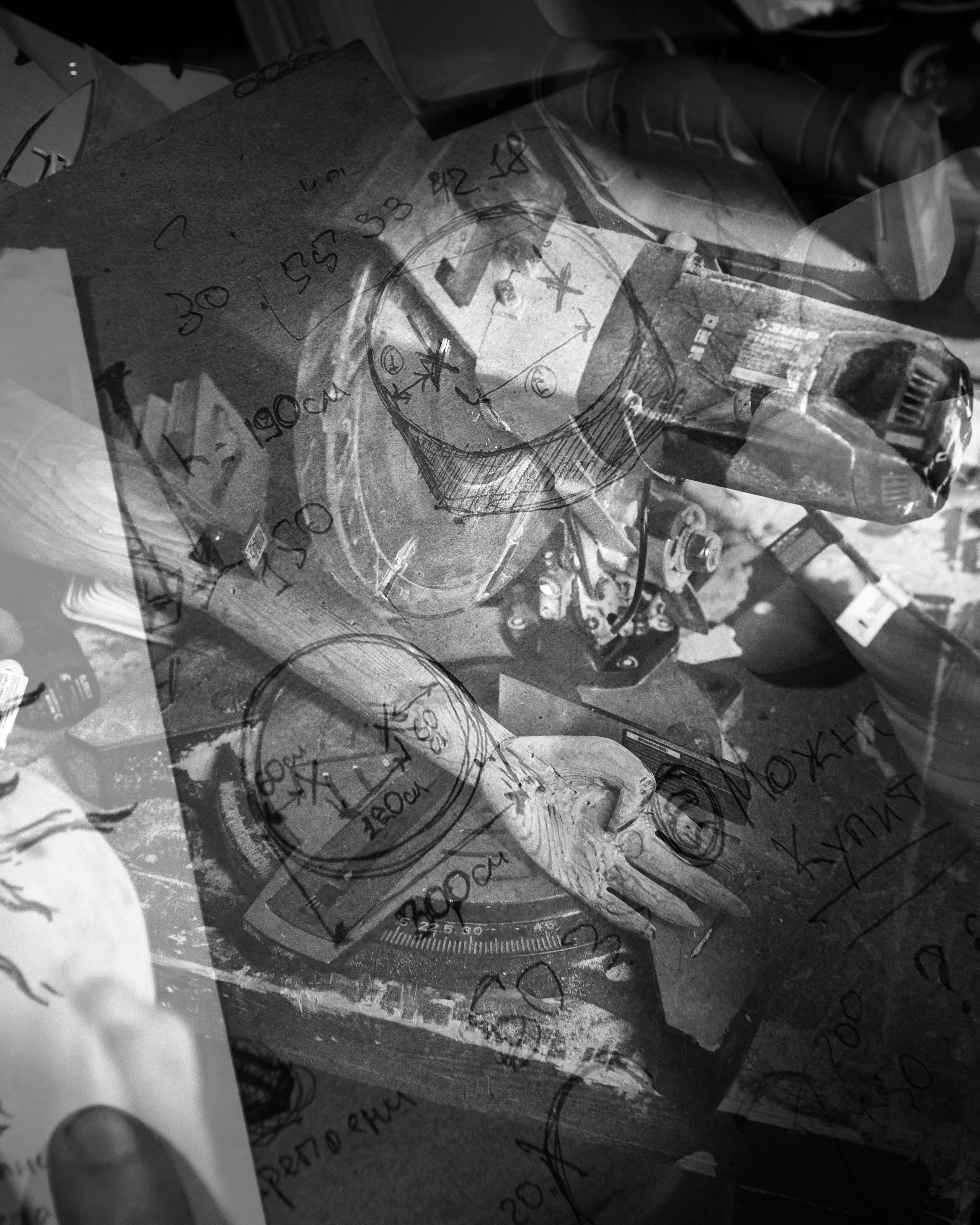 B/w Timur. Simpleand1