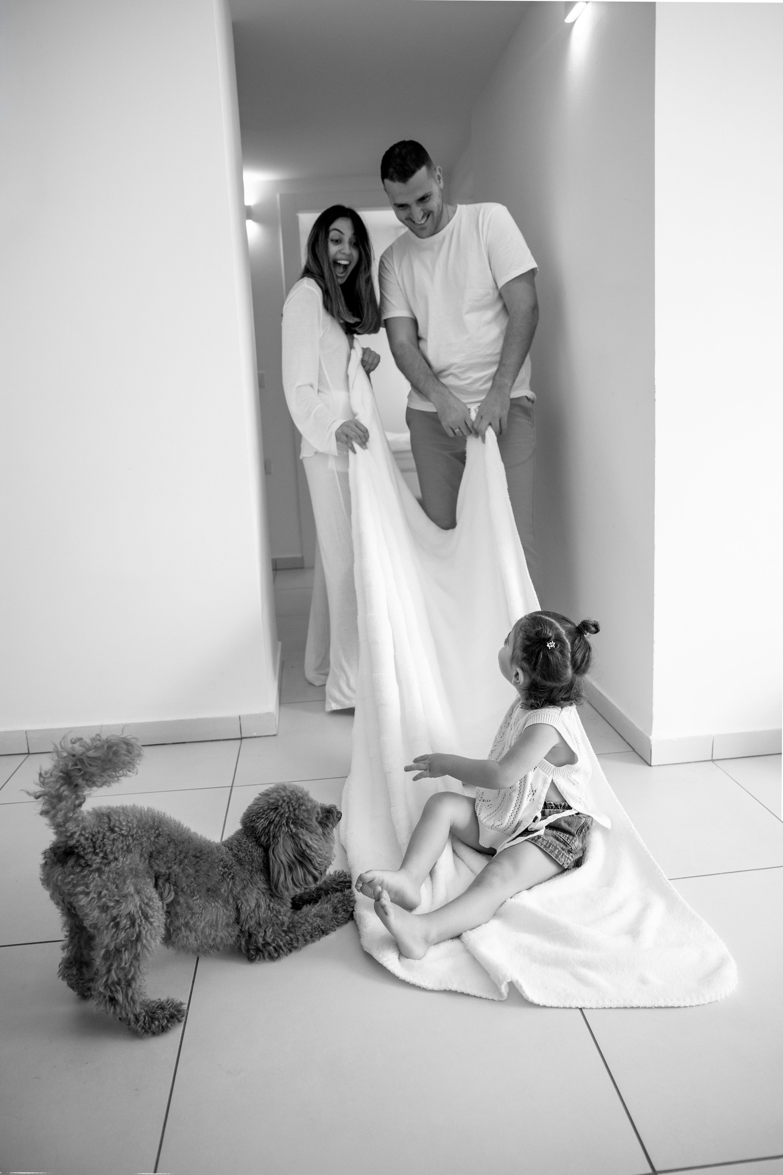 Family photoshoot at home. Главная