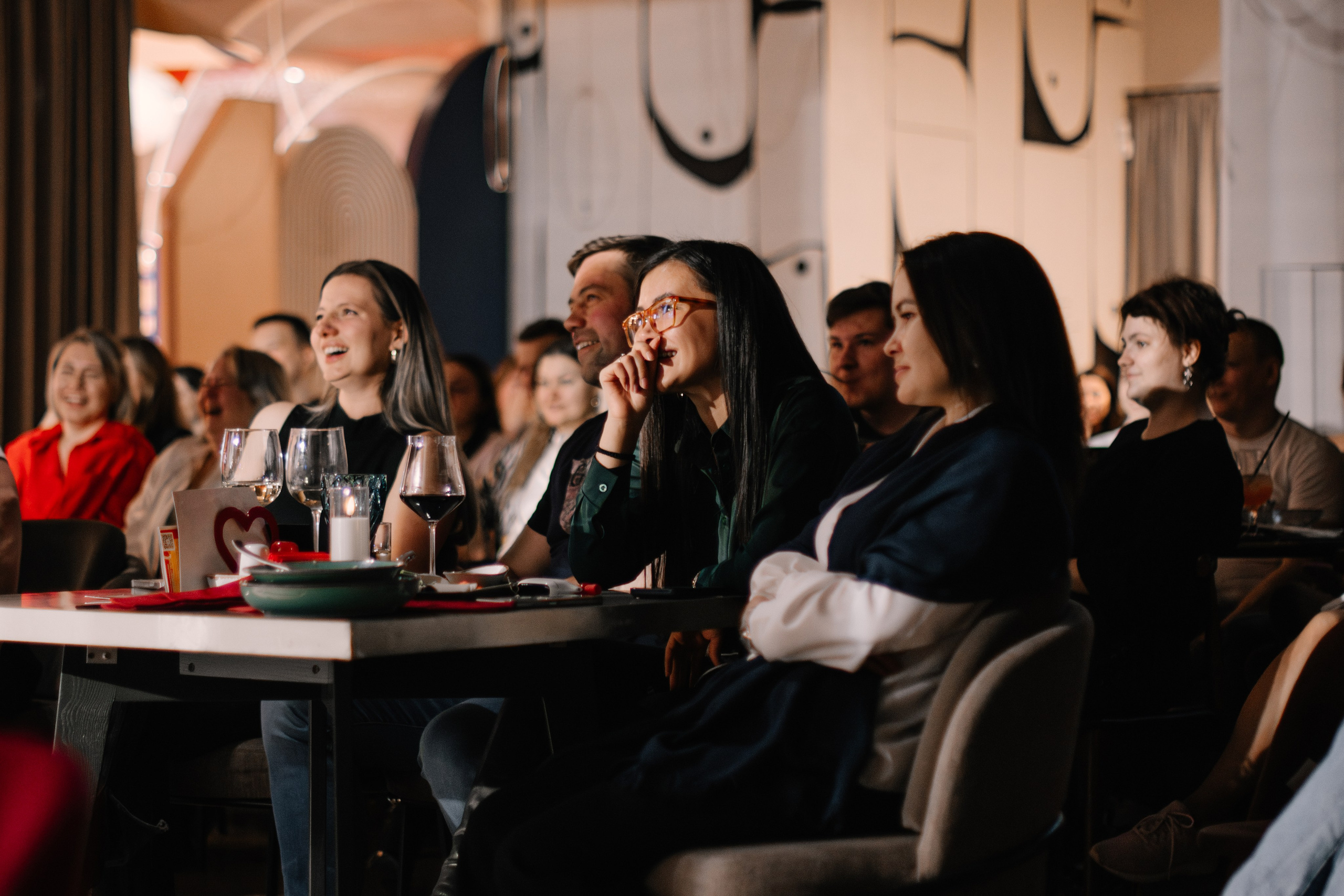StandUp с Наташей Красновой. 1 апреля в Sketch. Фотограф в Челябинске Любовь Денисенко
