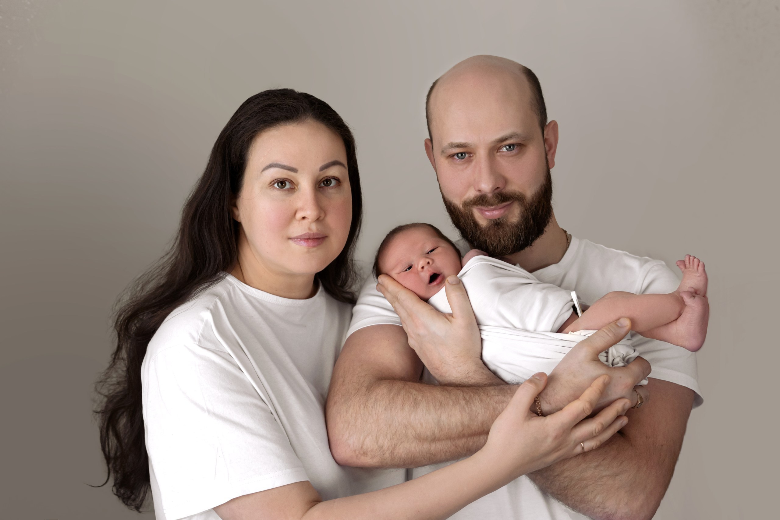 Фото с родителями. Мила Посвит Фотограф новорожденных в Тобольске