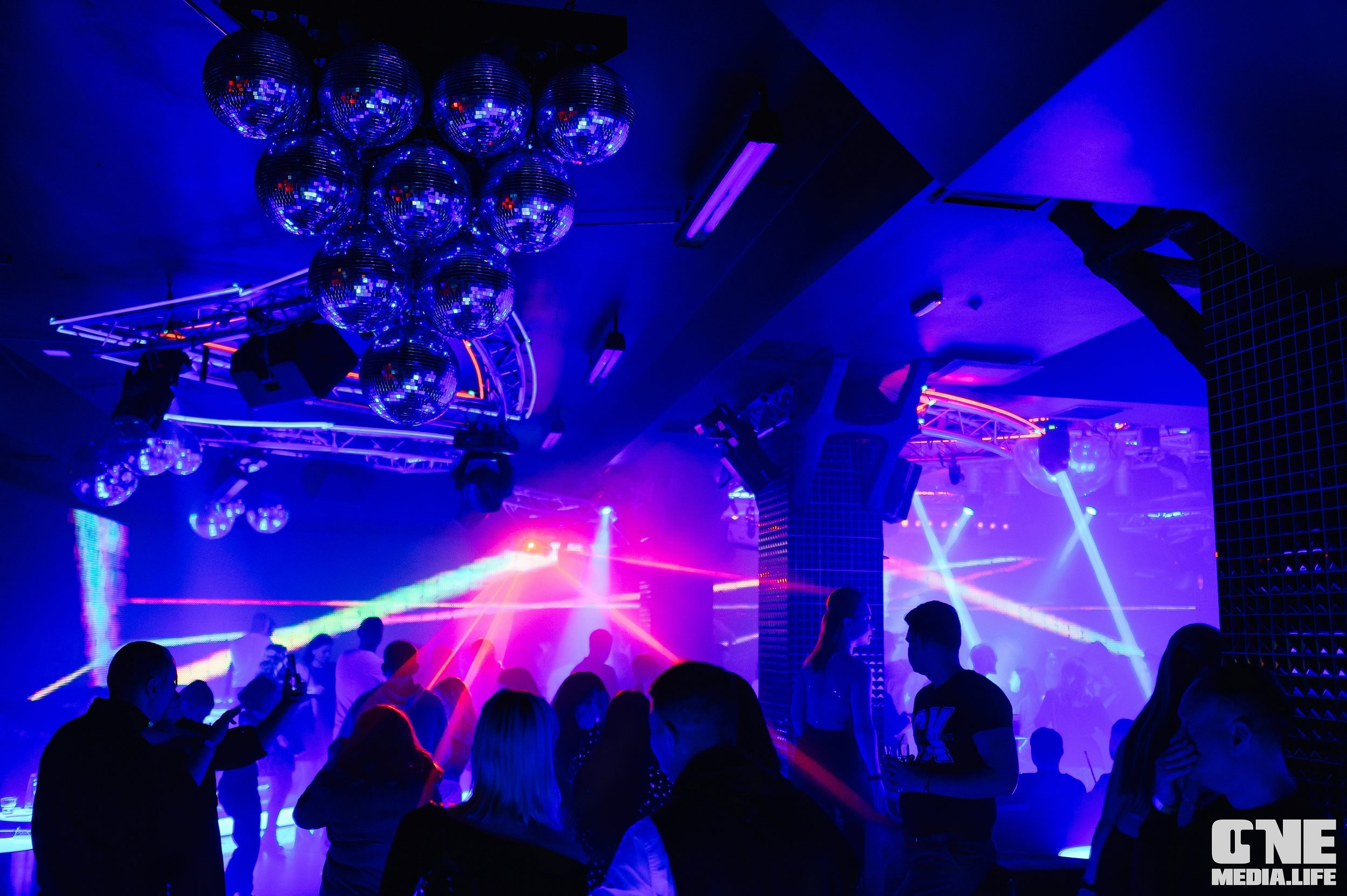 Фоторепортаж из Развлекательного комплекса Планета. One Media Life: фоторепортажи, фотоотчеты с мероприятий и заведений