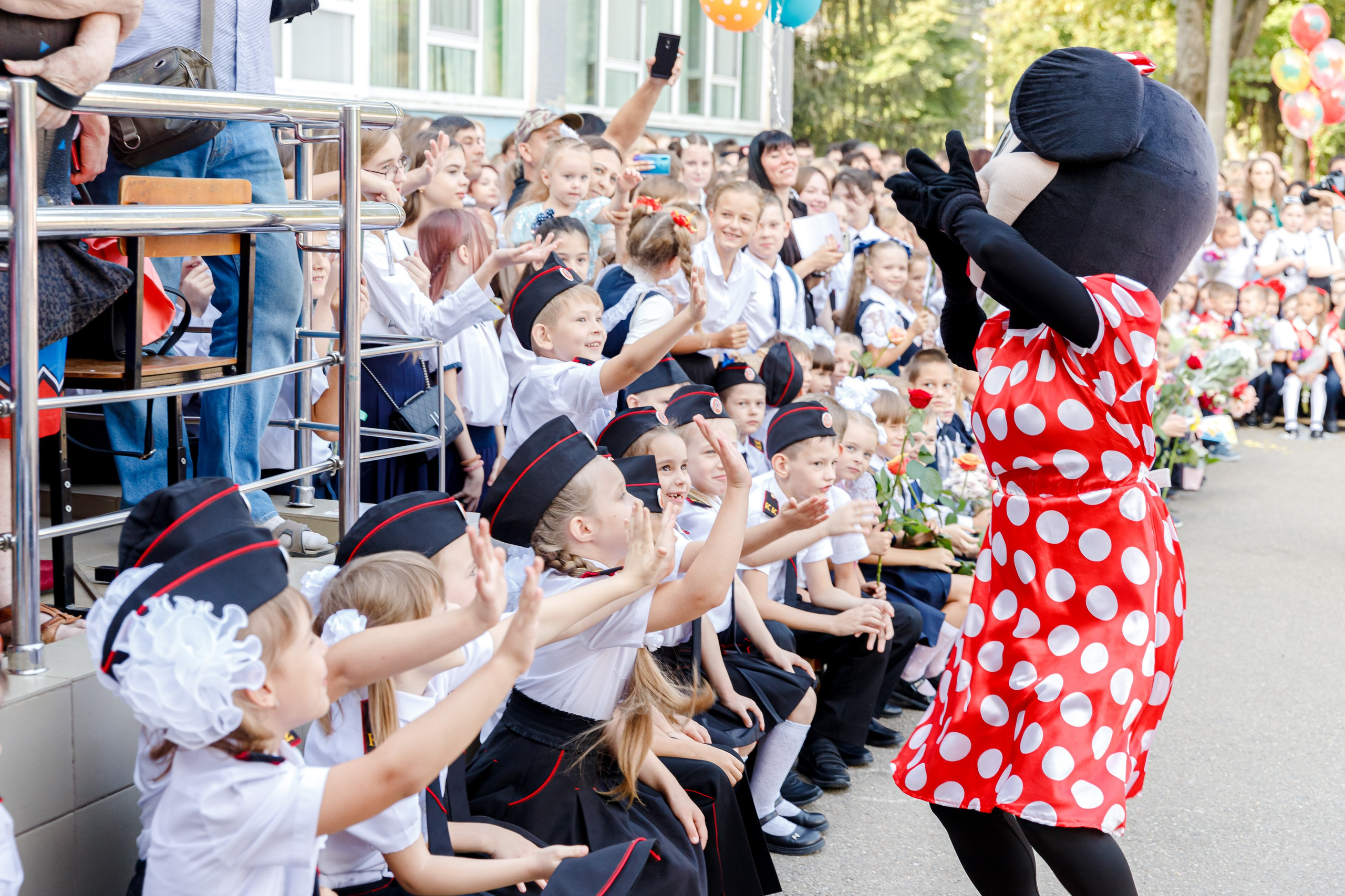 ПЕРВЫЙ ЗВОНОК. Марина Ушакова. Фотограф. Выпускные альбомы. г. Краснодар
