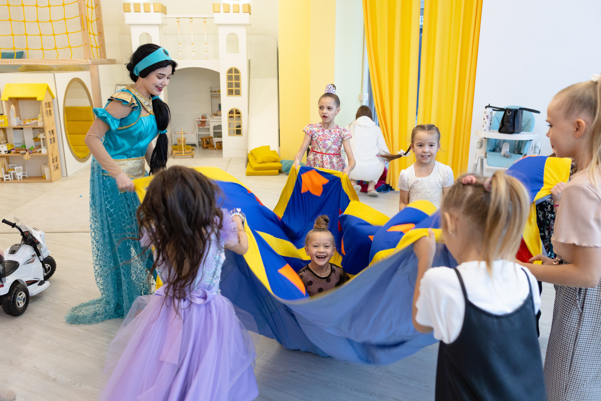 День рождения Амиры. Главная